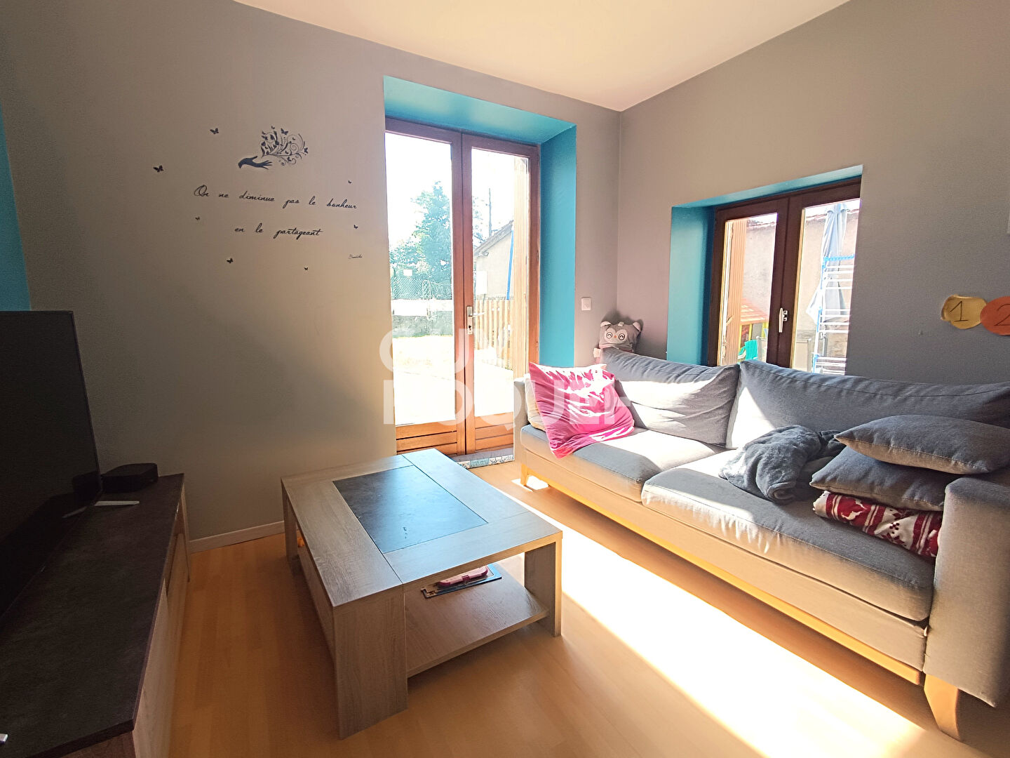 Maison centre village avec jardin