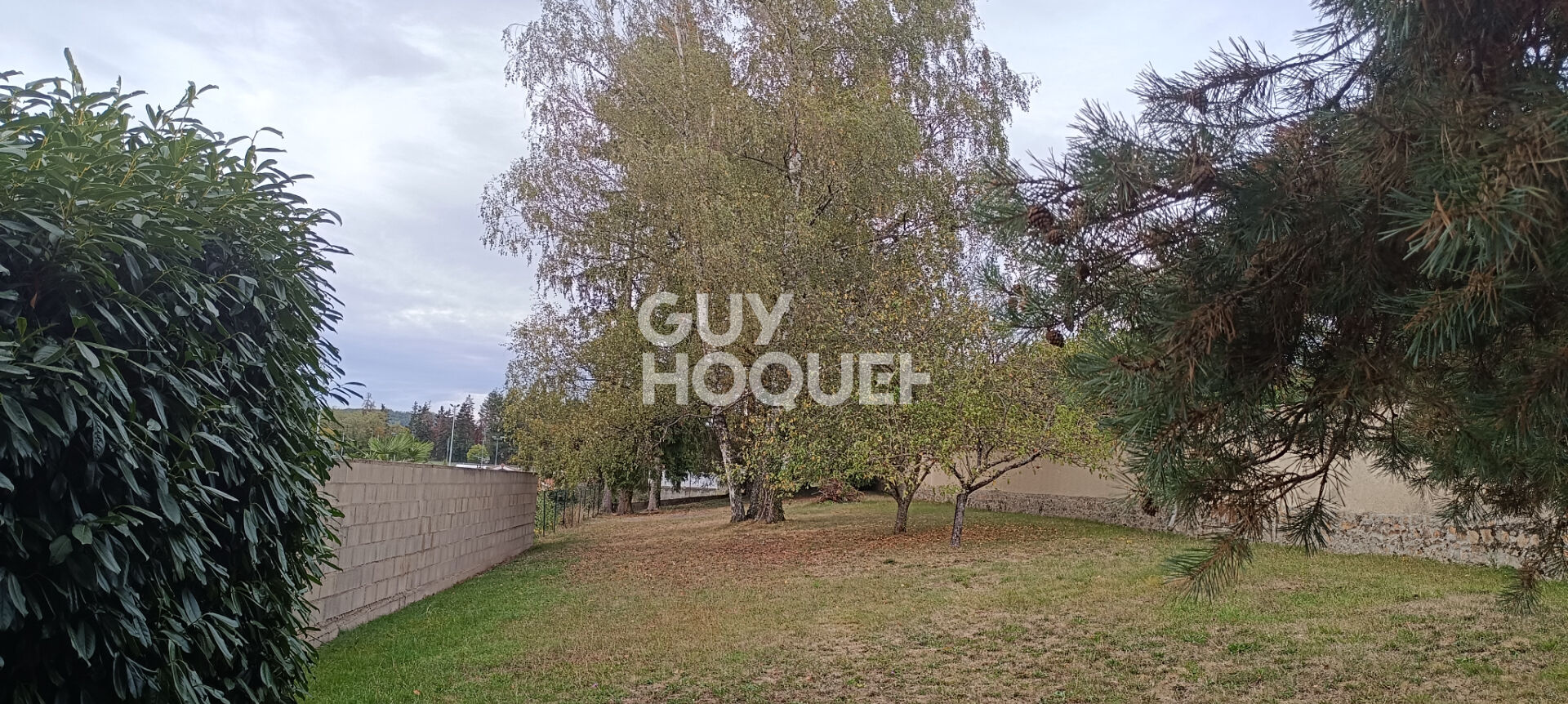 Maison (90 m²) à vendre à CHAMBOST LONGESSAIGNE