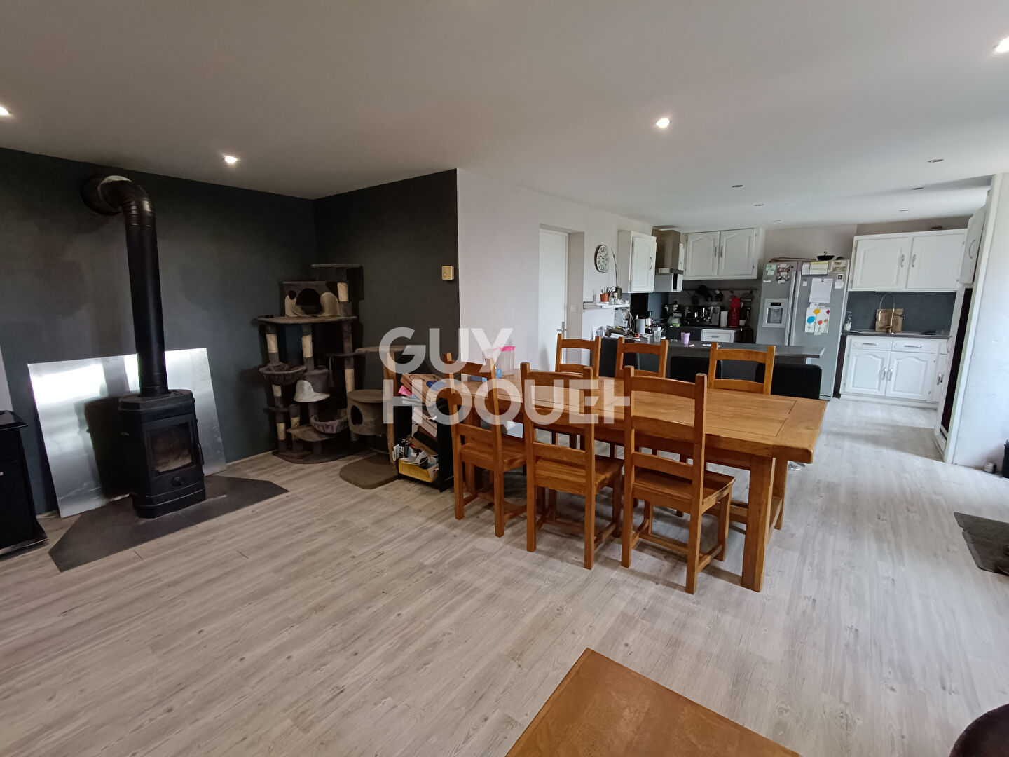 Maison de 5 pièces (137 m²) en vente à NOIRETABLE