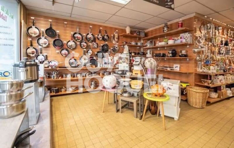 Immeuble Boen 8 pièce(s) 500 m2