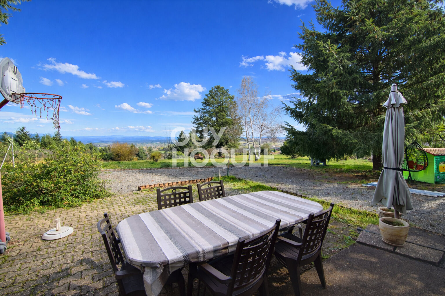 Belle villa située à BOEN