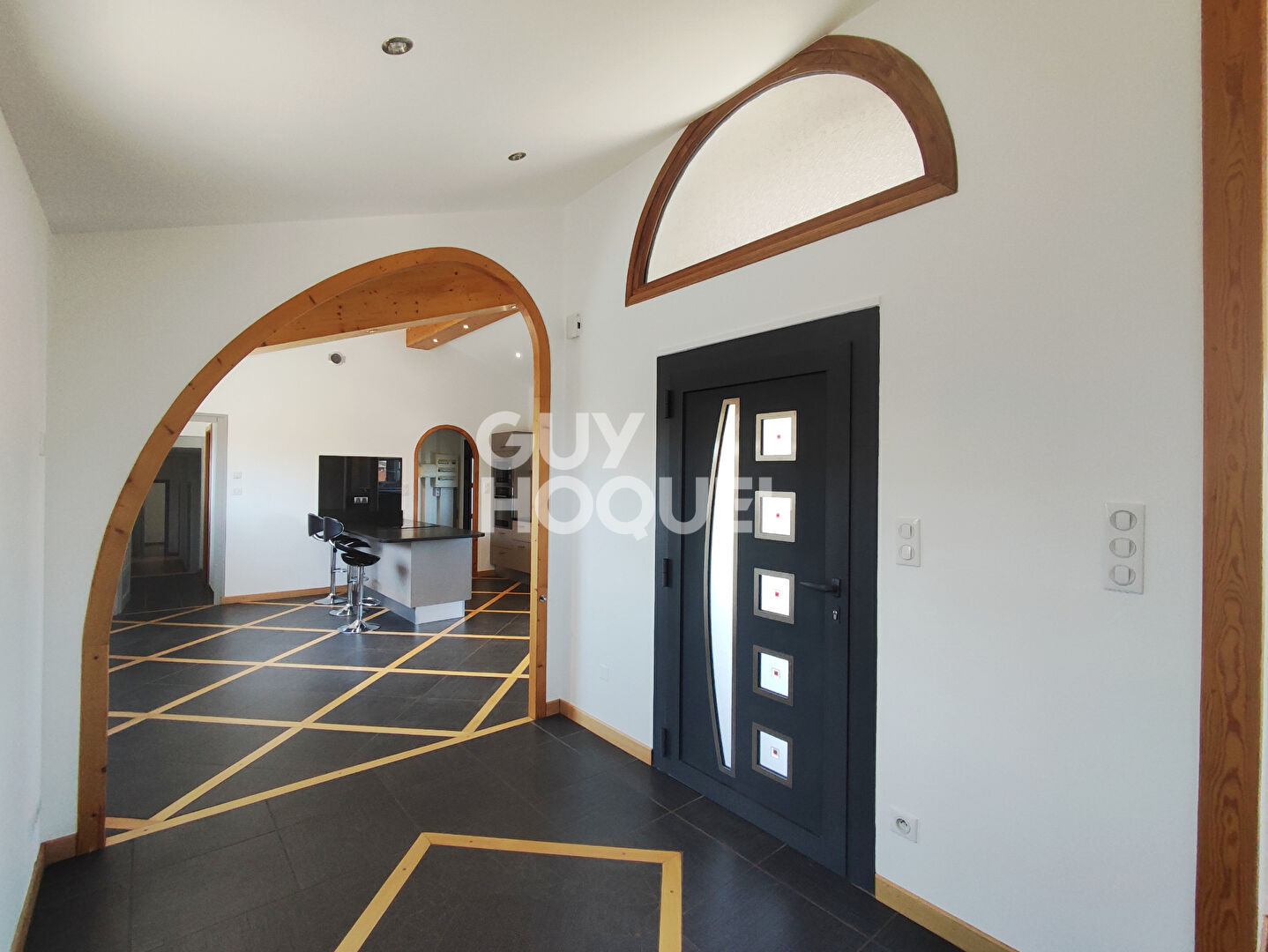 Appartement Savigneux 6 pièce(s) 156 m2