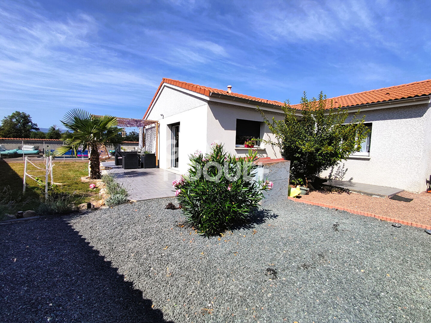 Maison Sury Le Comtal 90 M²