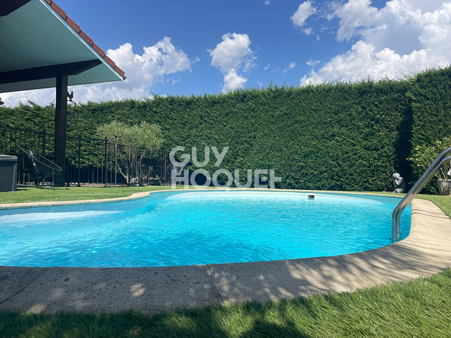 VILLA FAMILIALE AVEC ATELIER DE 240 m² ET ACCÈS CAMPING-CAR