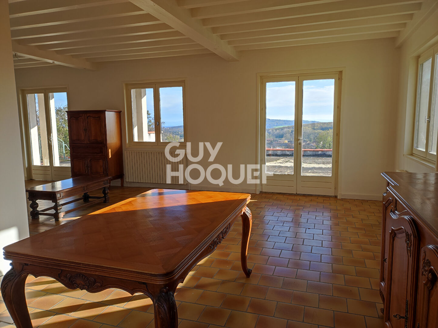 Grande Maison de 165 m² en vente à MARCILLY LE CHATEL