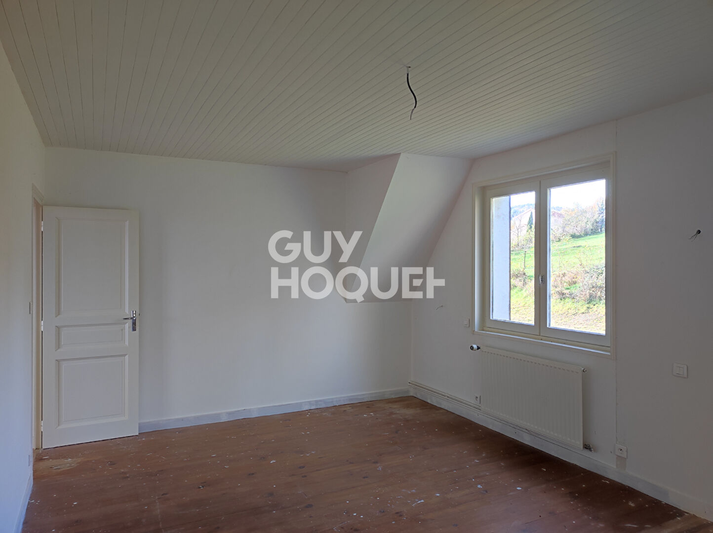 Grande Maison de 165 m² en vente à MARCILLY LE CHATEL