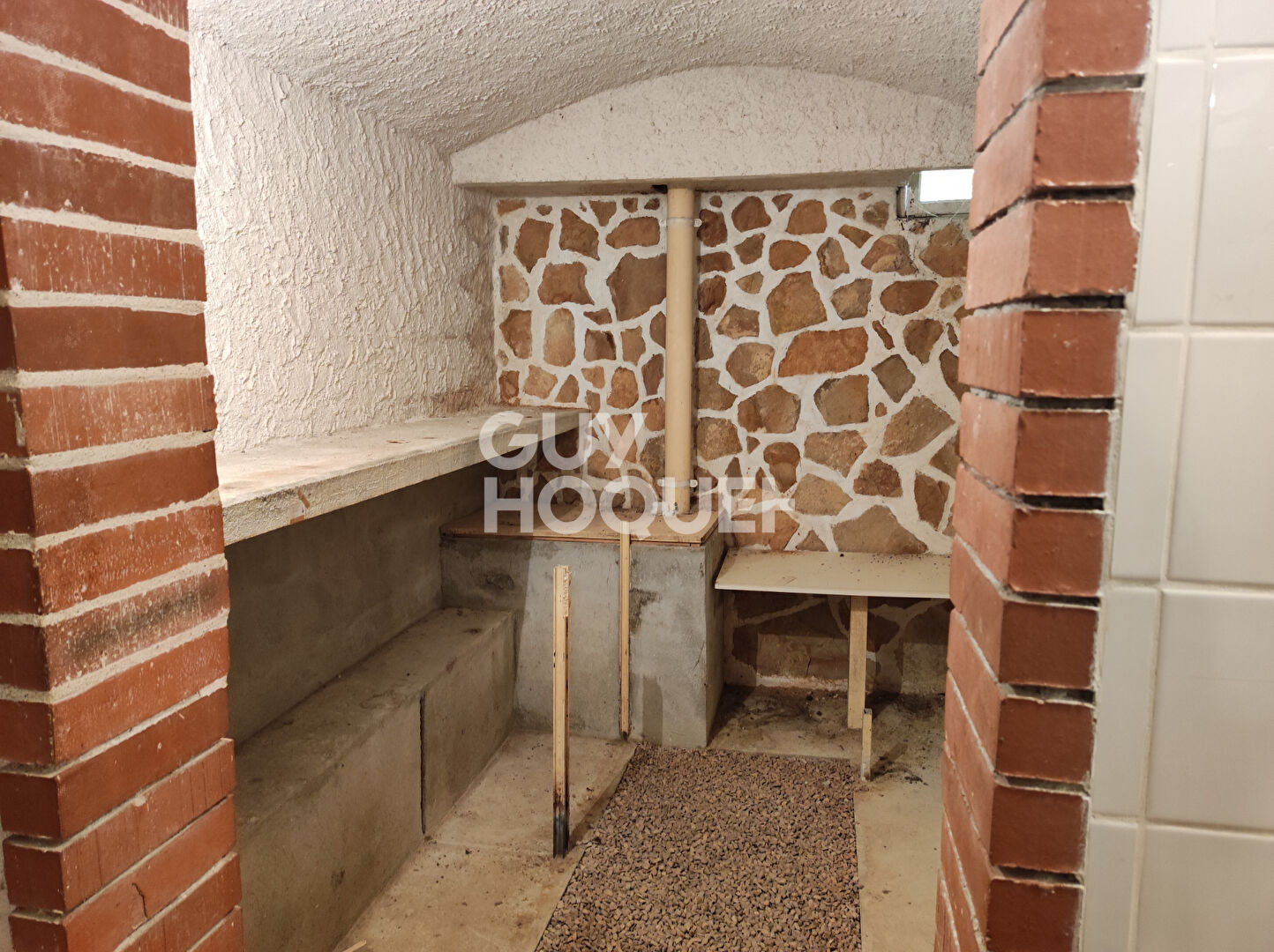 Grande Maison de 165 m² en vente à MARCILLY LE CHATEL