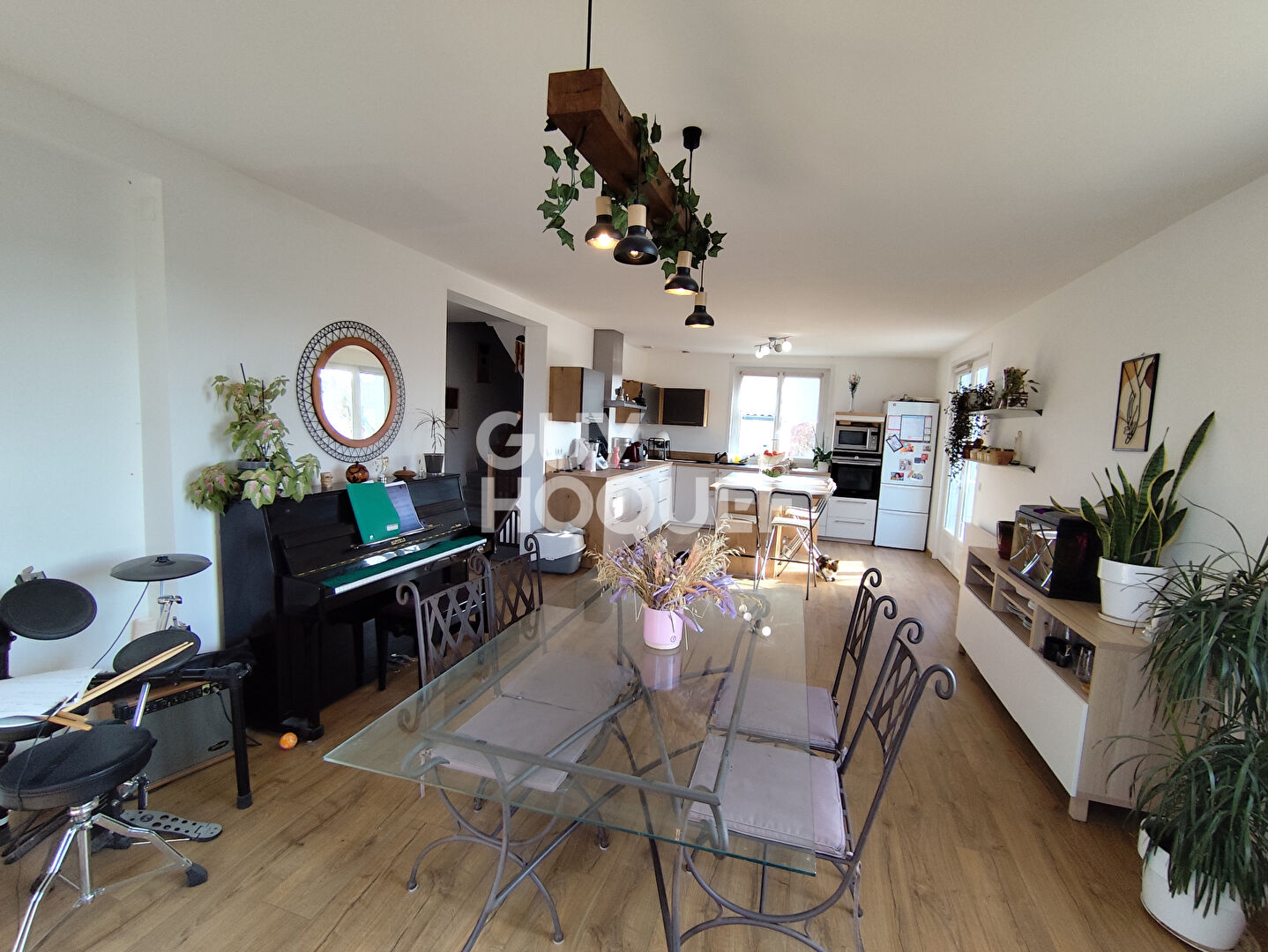 Maison Chalain D Uzore 7 pièce(s)