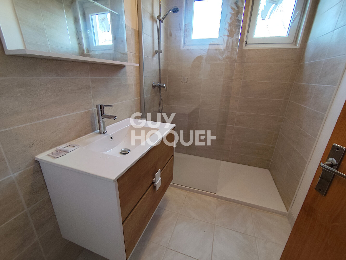 Maison Chalain D Uzore 7 pièce(s)