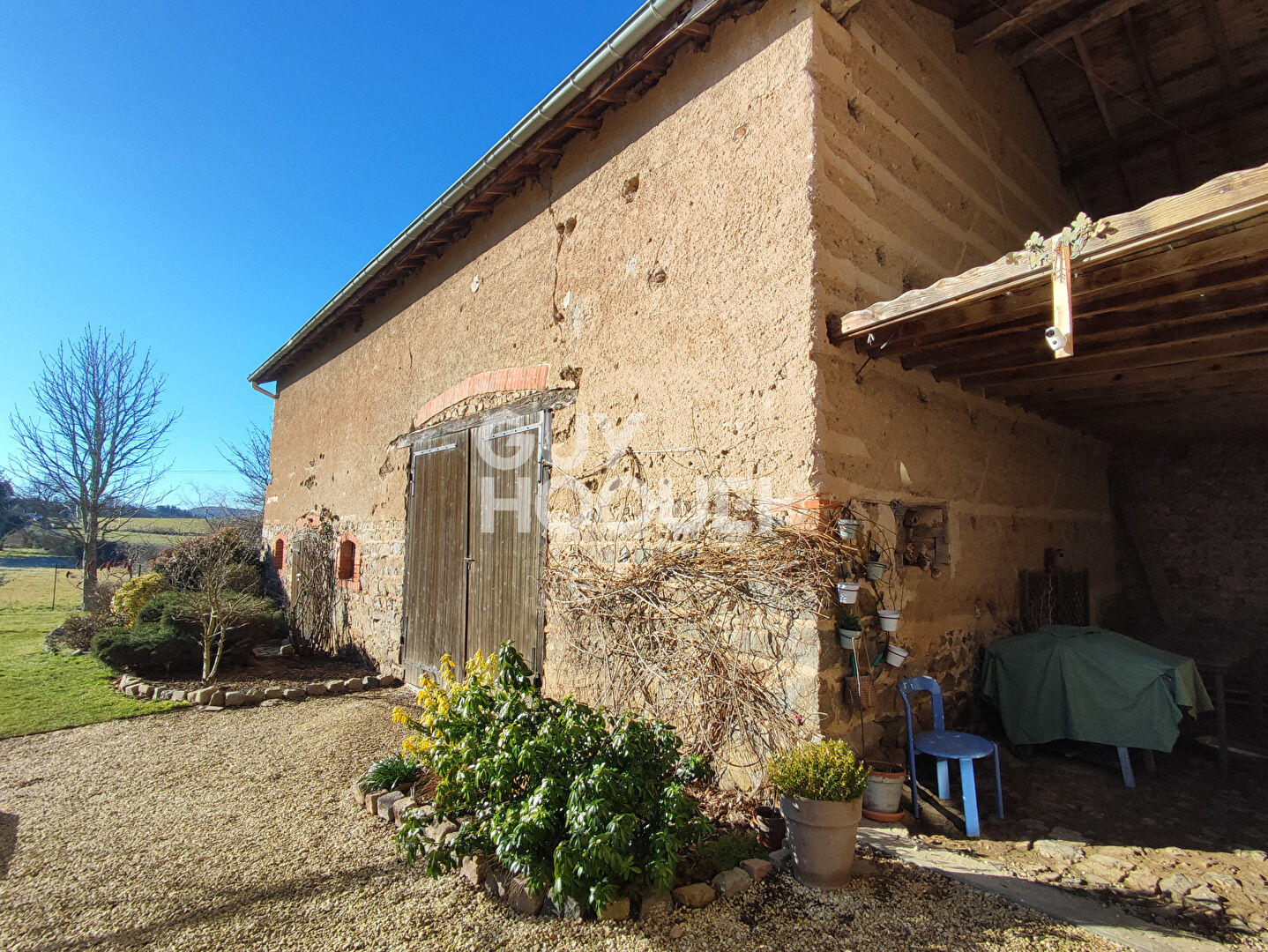 Maison de Campagne d'Exception à Grezolles de 140 m2