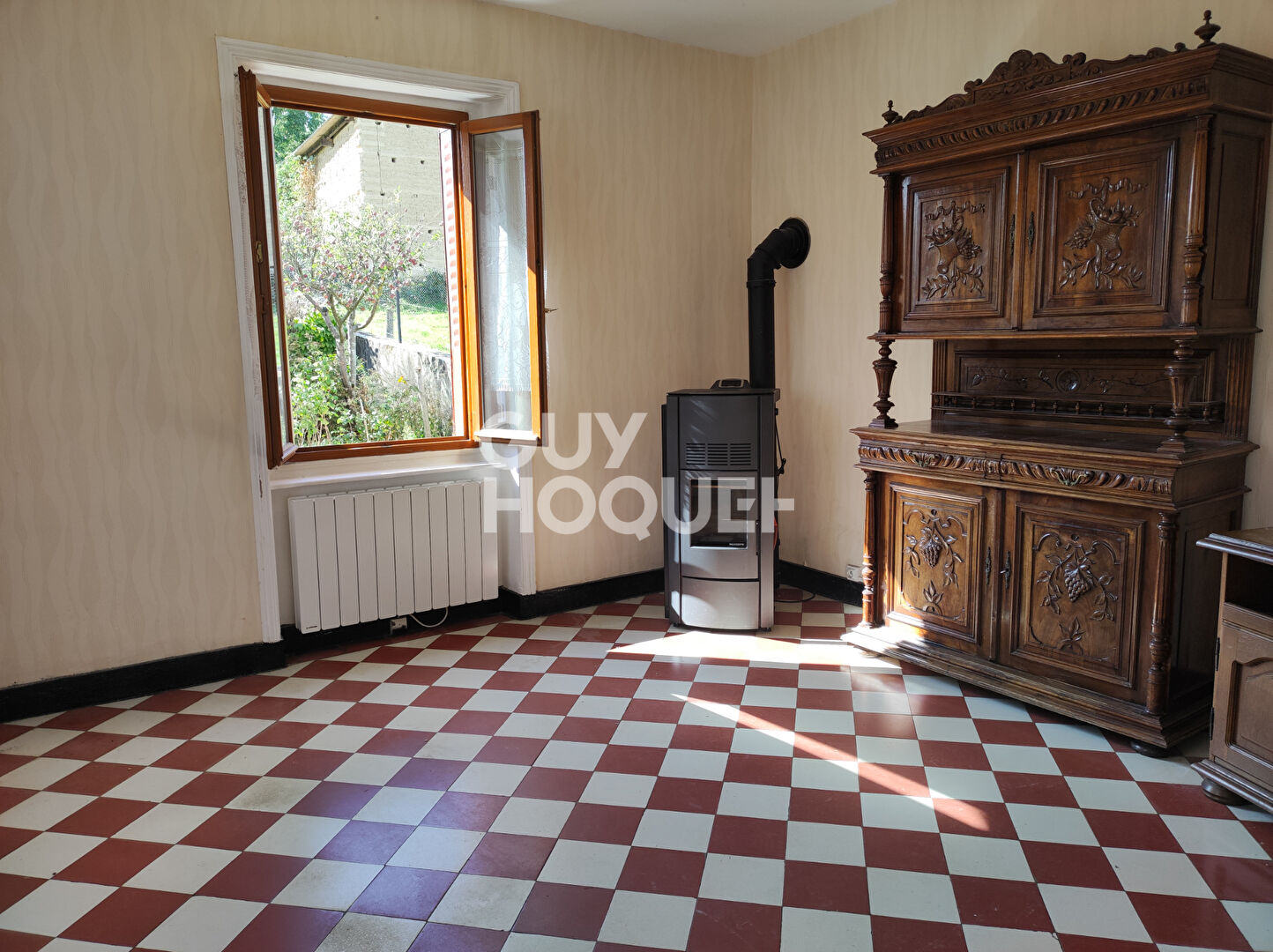 Maison à rénover à Cezay de 77 m2 avec dépendances