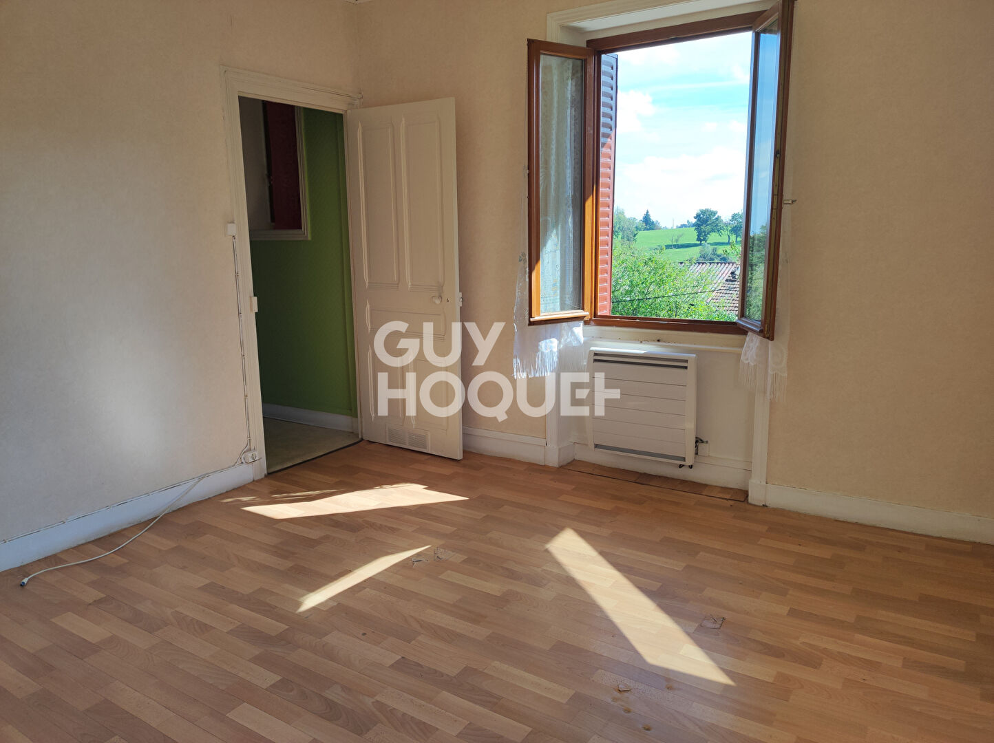 Maison à rénover à Cezay de 77 m2 avec dépendances