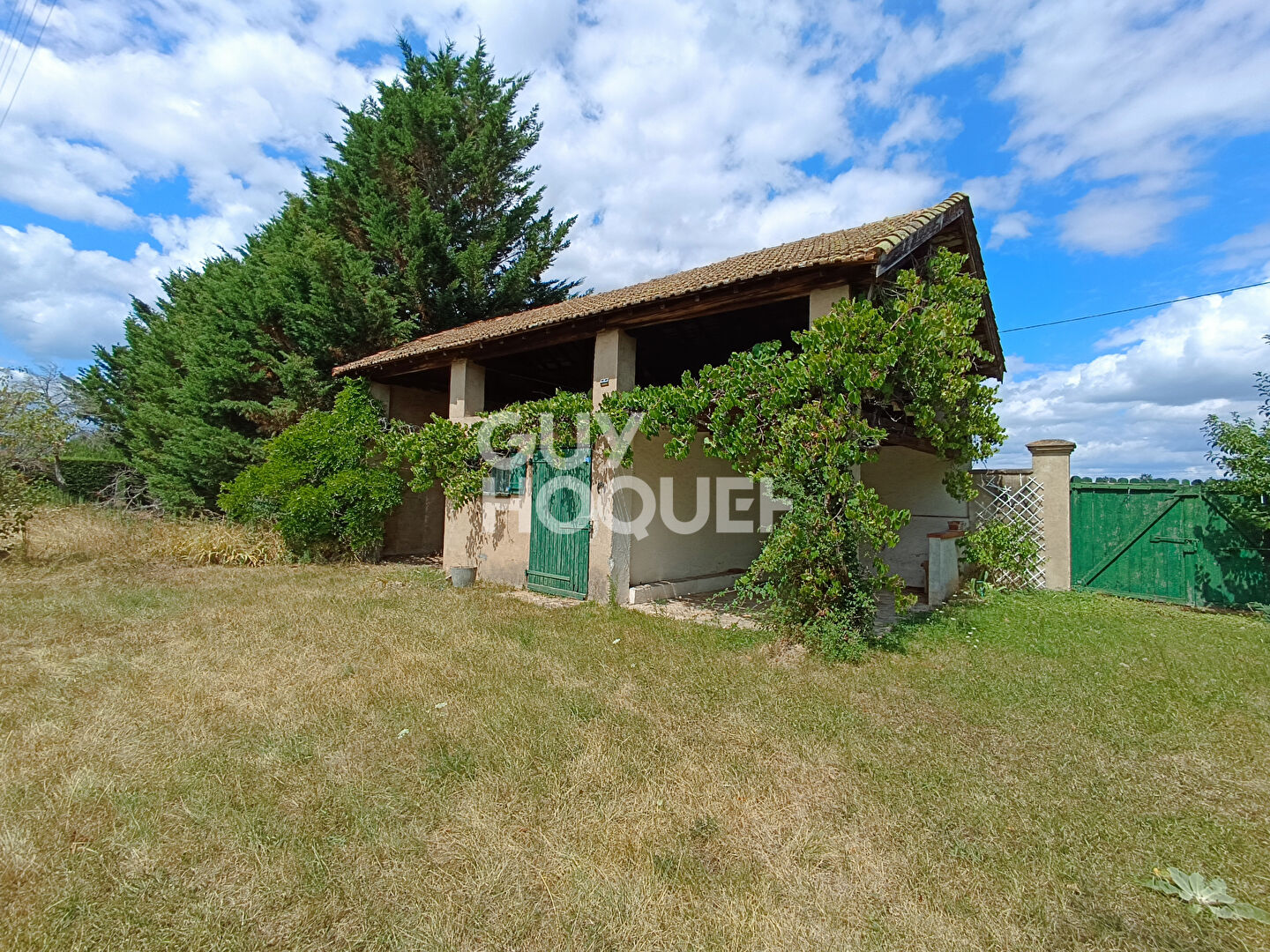 Maison de 85 m2 et dépendances avec 5000m² de Terrain constructible divisible