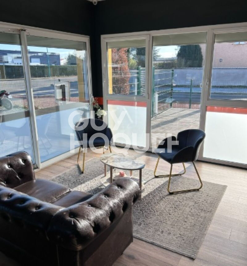 Local commercial  situé à Feurs de 490 m2