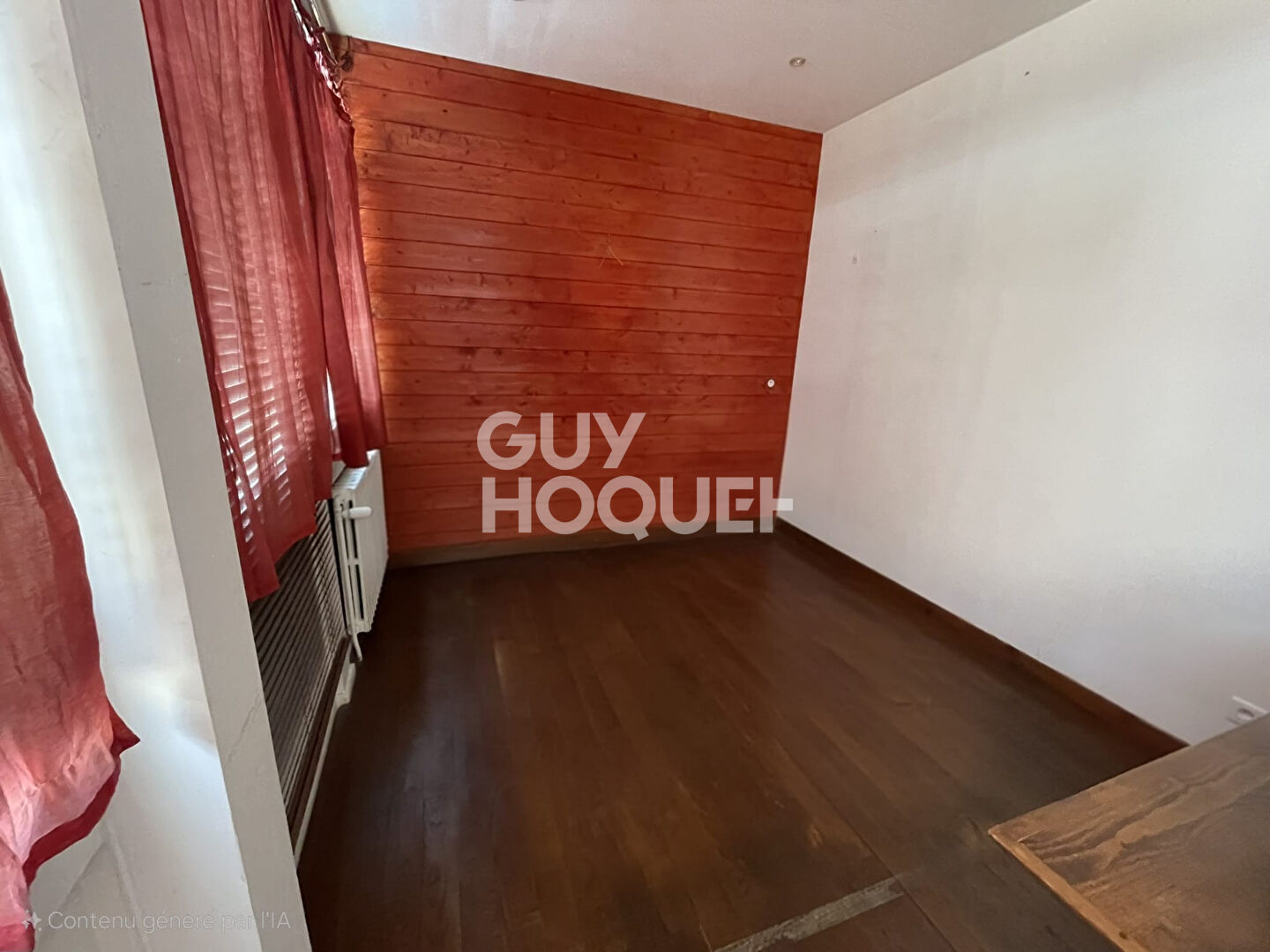 Idéal Profession Libérale. Local de Caractère au Coeur de Feurs