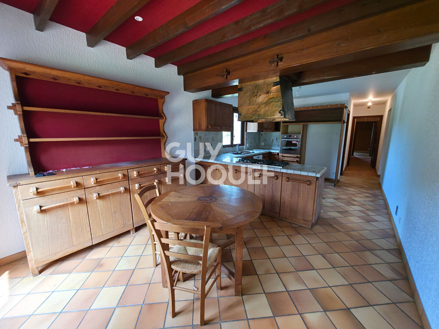 Ancien corps de ferme de 230 m² habitables avec Pool House de 110 m² à PONCINS