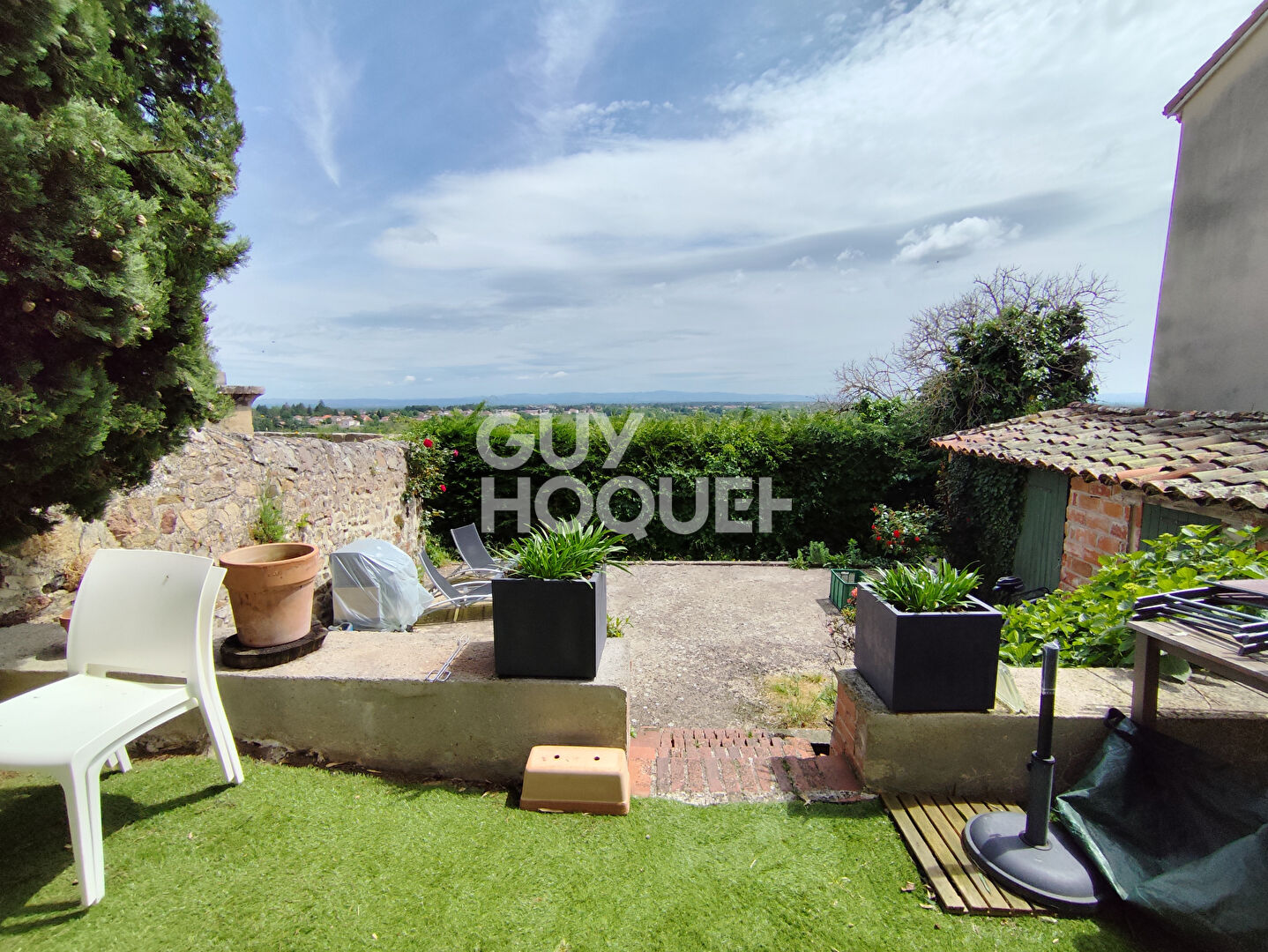 Belle Bâtisse située Trelins 5 pièces de 162 m2