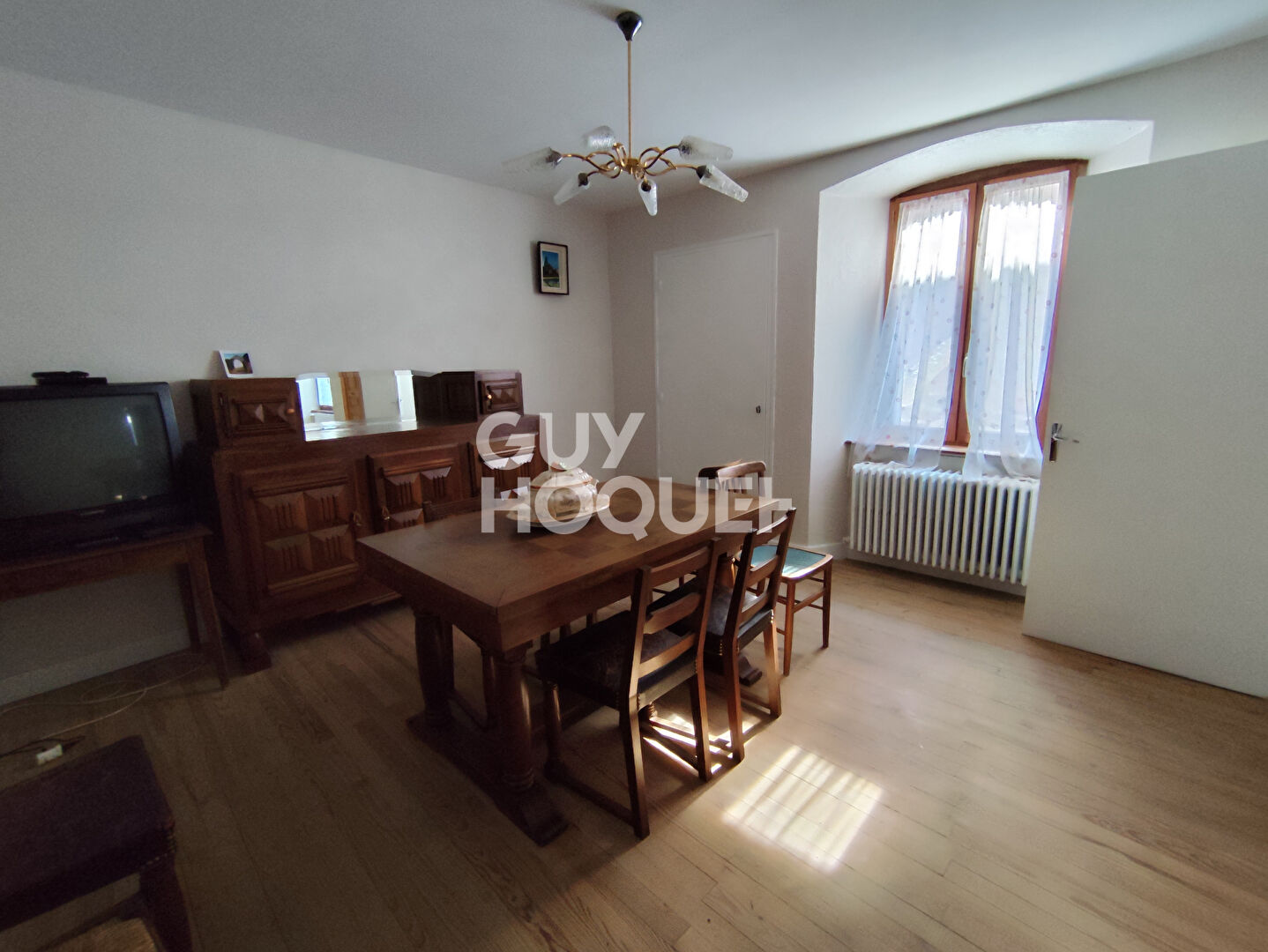 Belle Maison en pierre située à Cervières