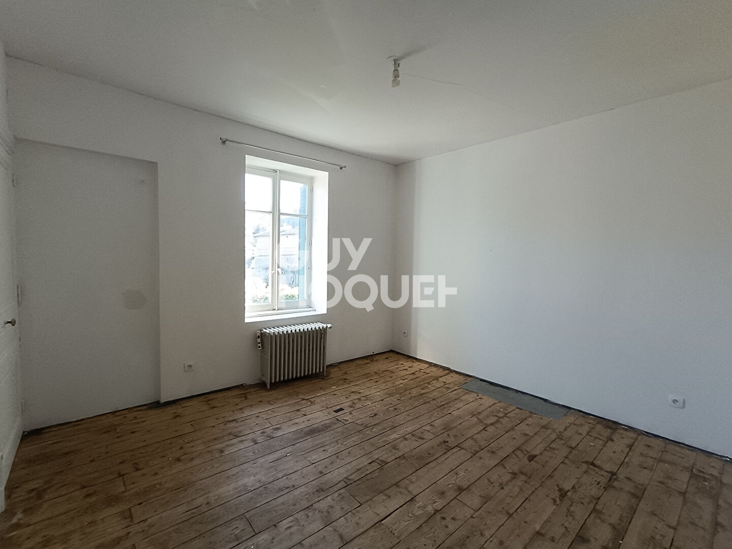 Charmante maison de famille en pierre à Sail-sous-Couzan