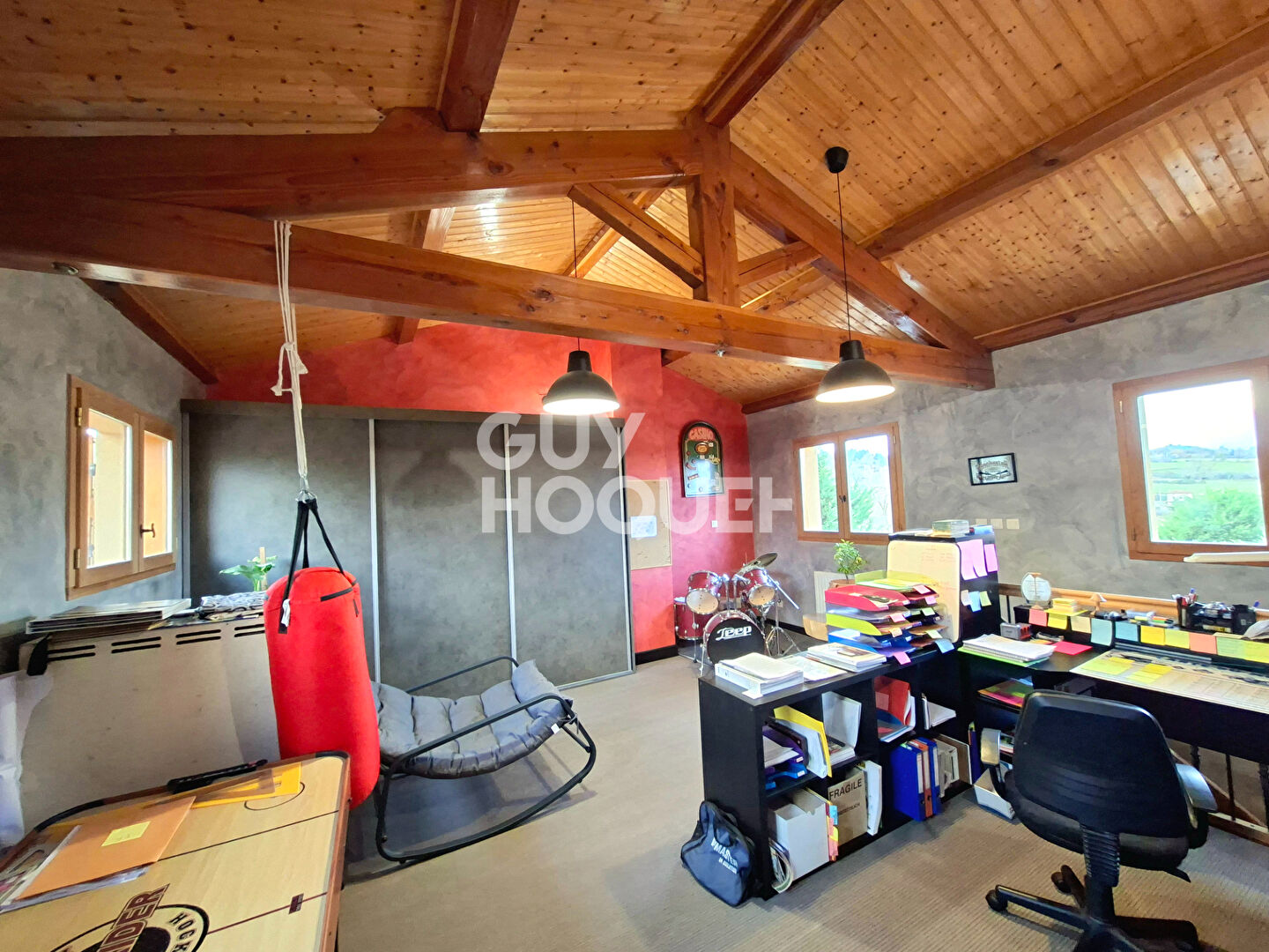 Maison plain pied de 130 m² et 120 m² de dépendances