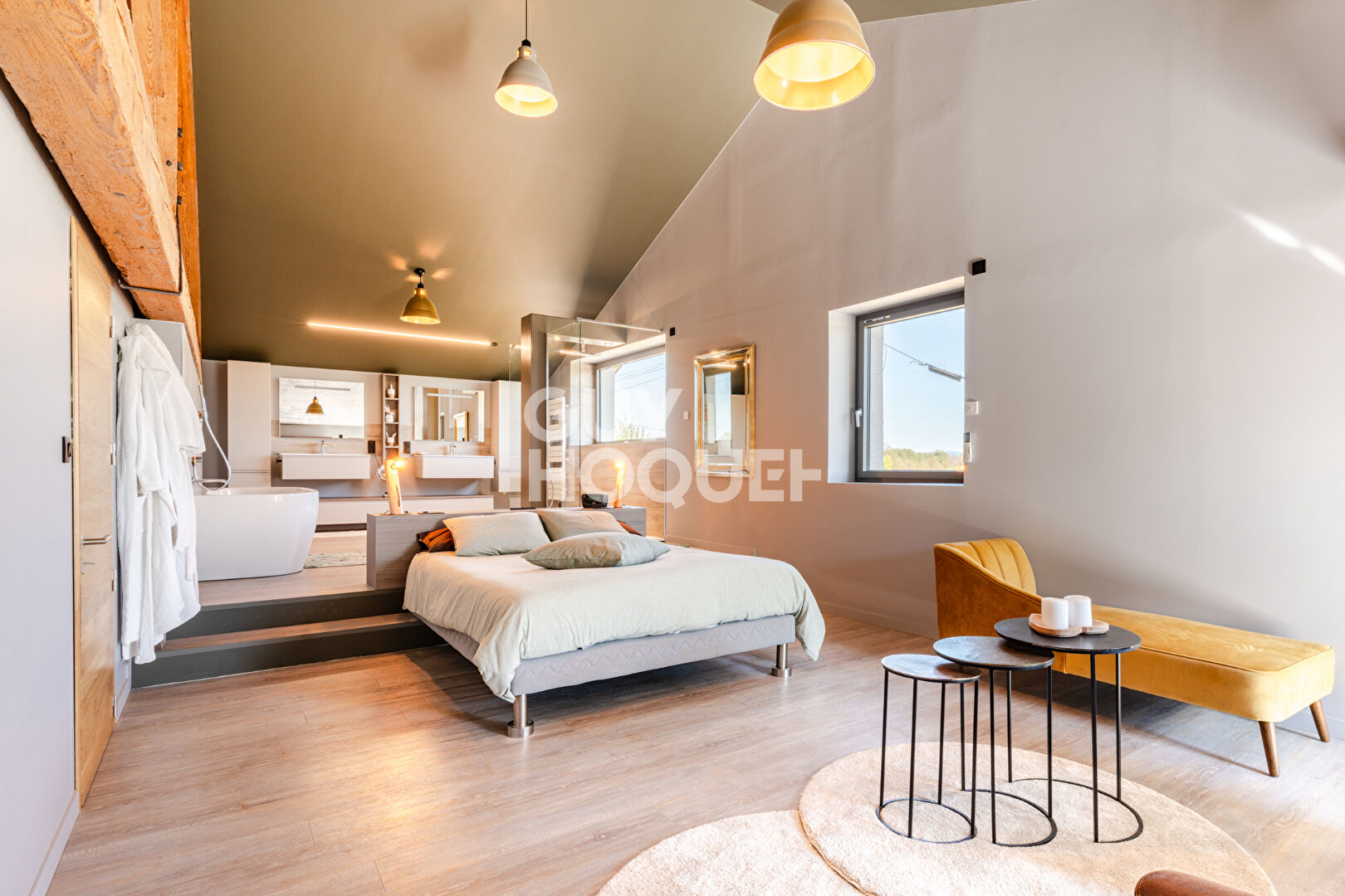 Maison d'exception avec volumes généreux- Plaine du Forez