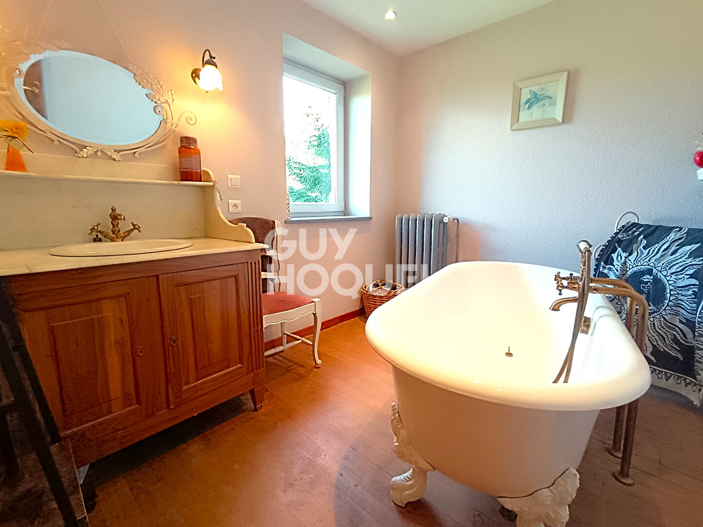 Maison Essertines En Donzy 10 pièce(s) 235 m2