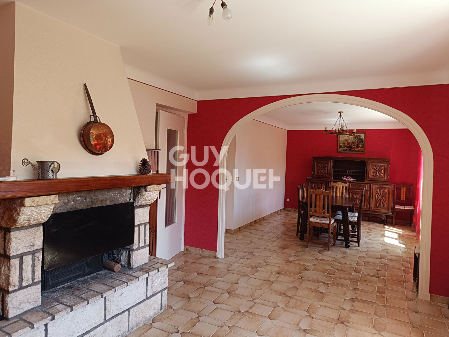 Maison 4 chambres sur 8980 m² de terrain clos - idéale chevaux