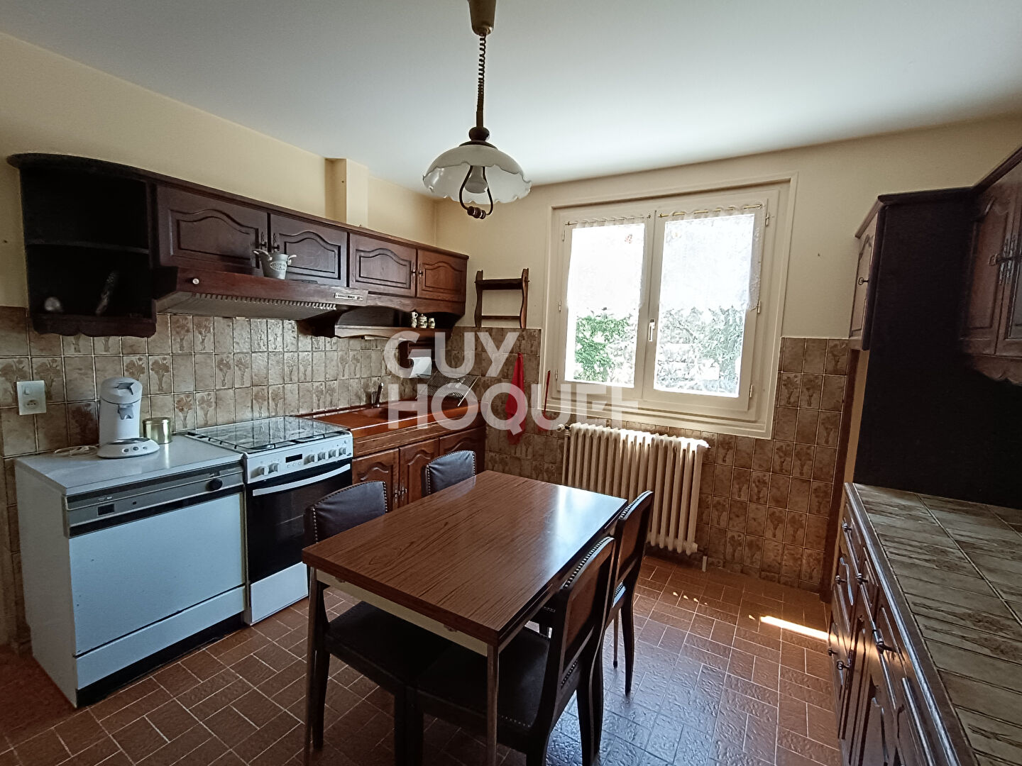 Maison 4 chambres sur 8980 m² de terrain clos - idéale chevaux