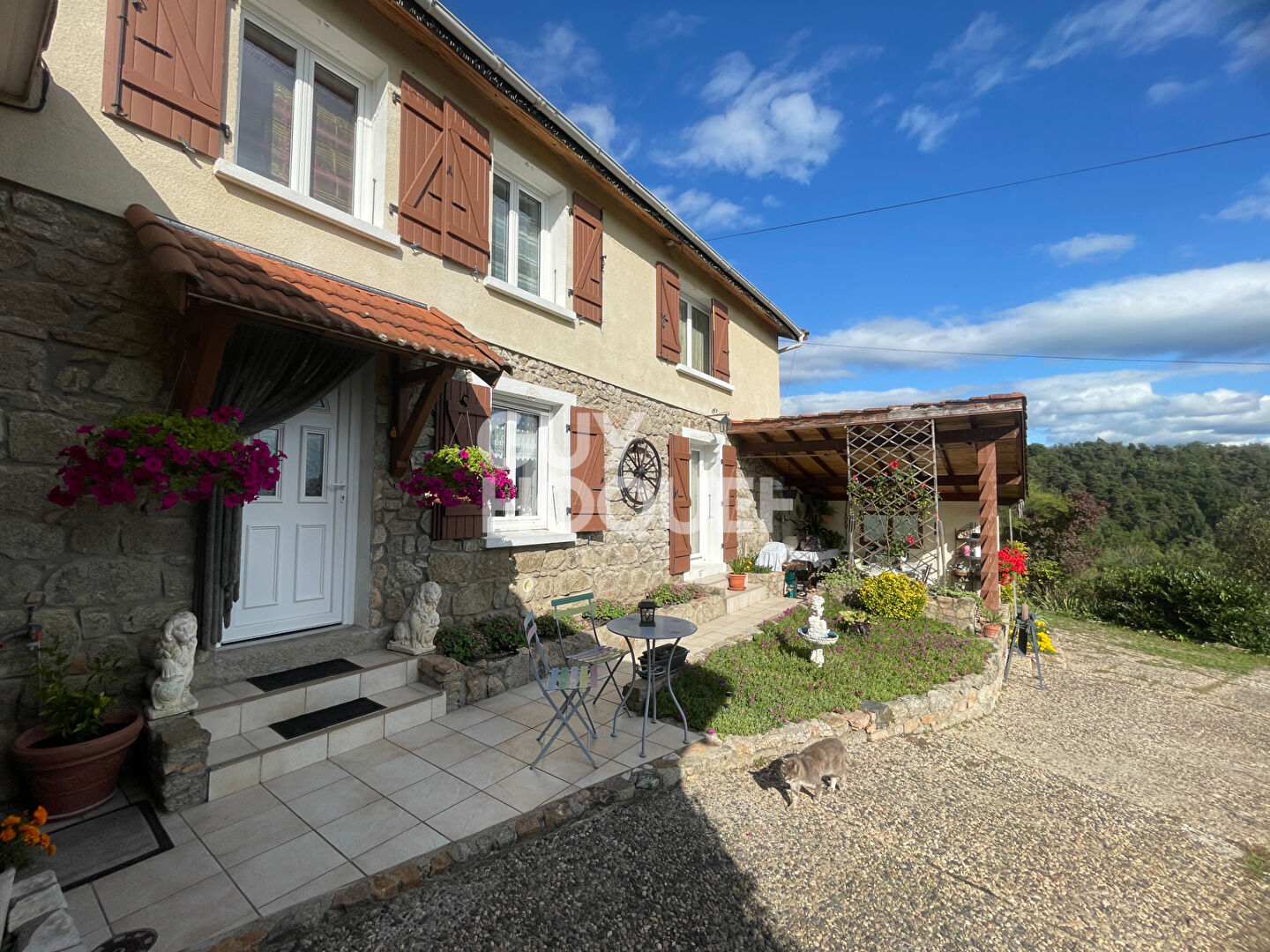 Ancien corps de ferme rénové de 114m²