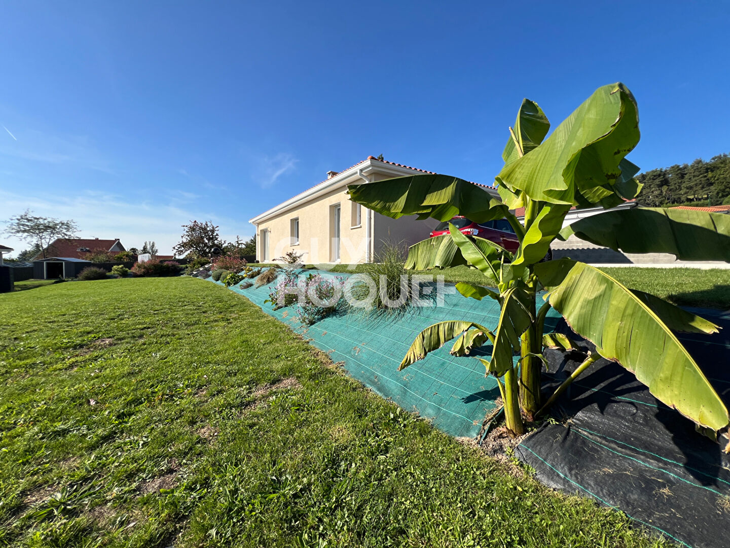 À VENDRE EN EXCLUSIVITÉ MAISON DE PLAIN-PIED AVEC VUE INCROYABLE SUR LES MONTS DU FOREZ