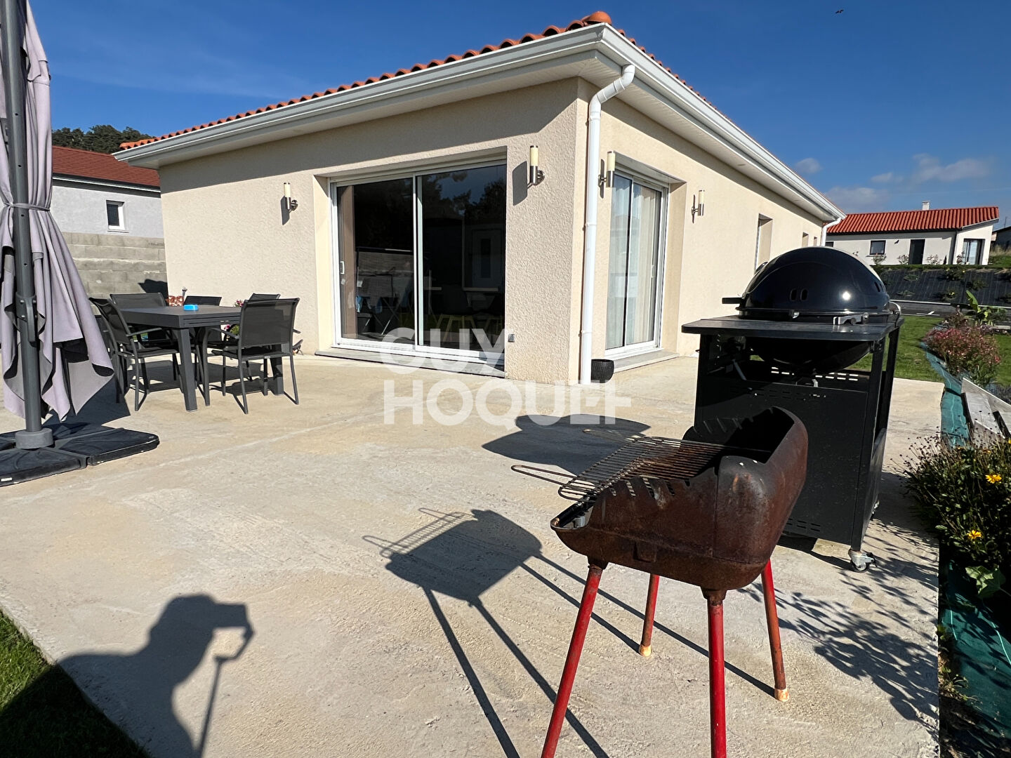 À VENDRE EN EXCLUSIVITÉ MAISON DE PLAIN-PIED AVEC VUE INCROYABLE SUR LES MONTS DU FOREZ