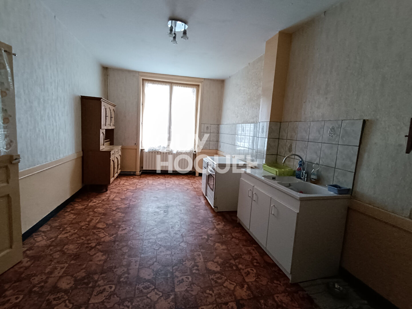 Maison de village à Saint-Just-la-Pendue à rénover