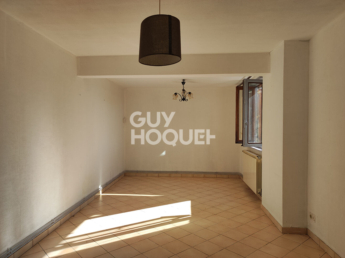 Maison située à Cezay de 105 m2 avec dépendances