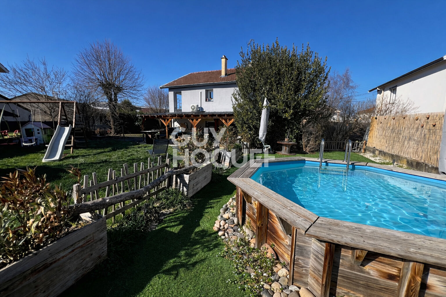 Maison récente à vendre à Feurs - Charme et Confort Assurés !