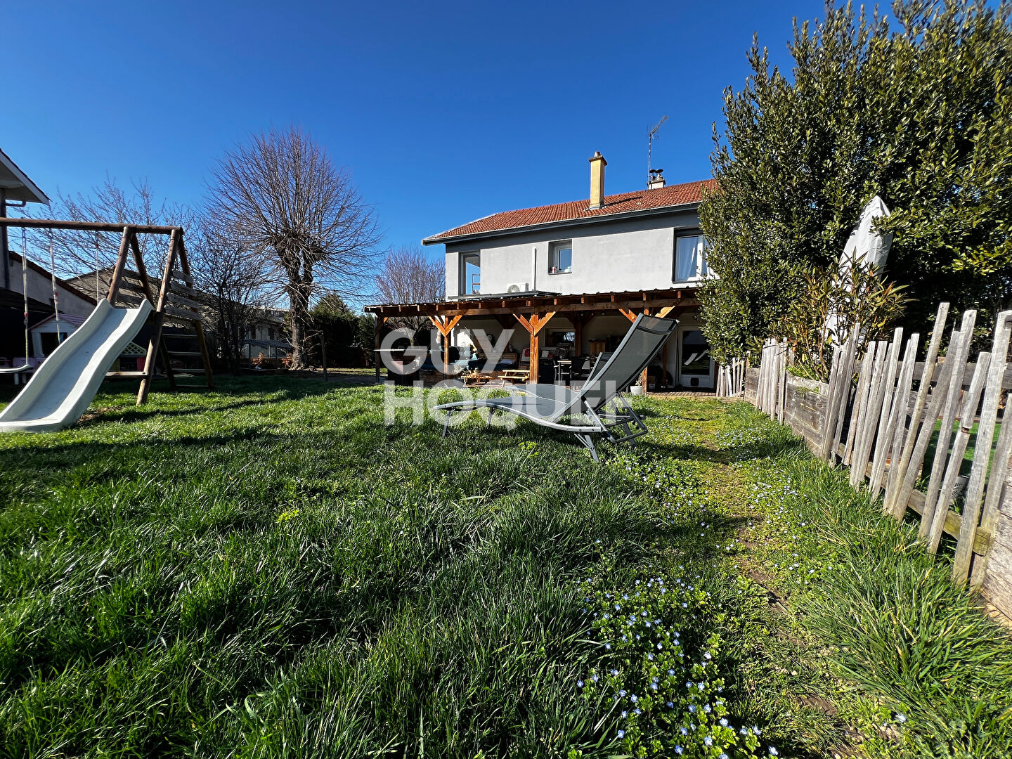 Maison récente à vendre à Feurs - Charme et Confort Assurés !