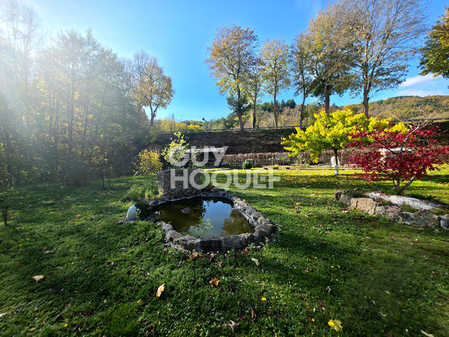 Maison idéale pour grande famille ou artisan !! 201 m² habitables et sous-sol complet !