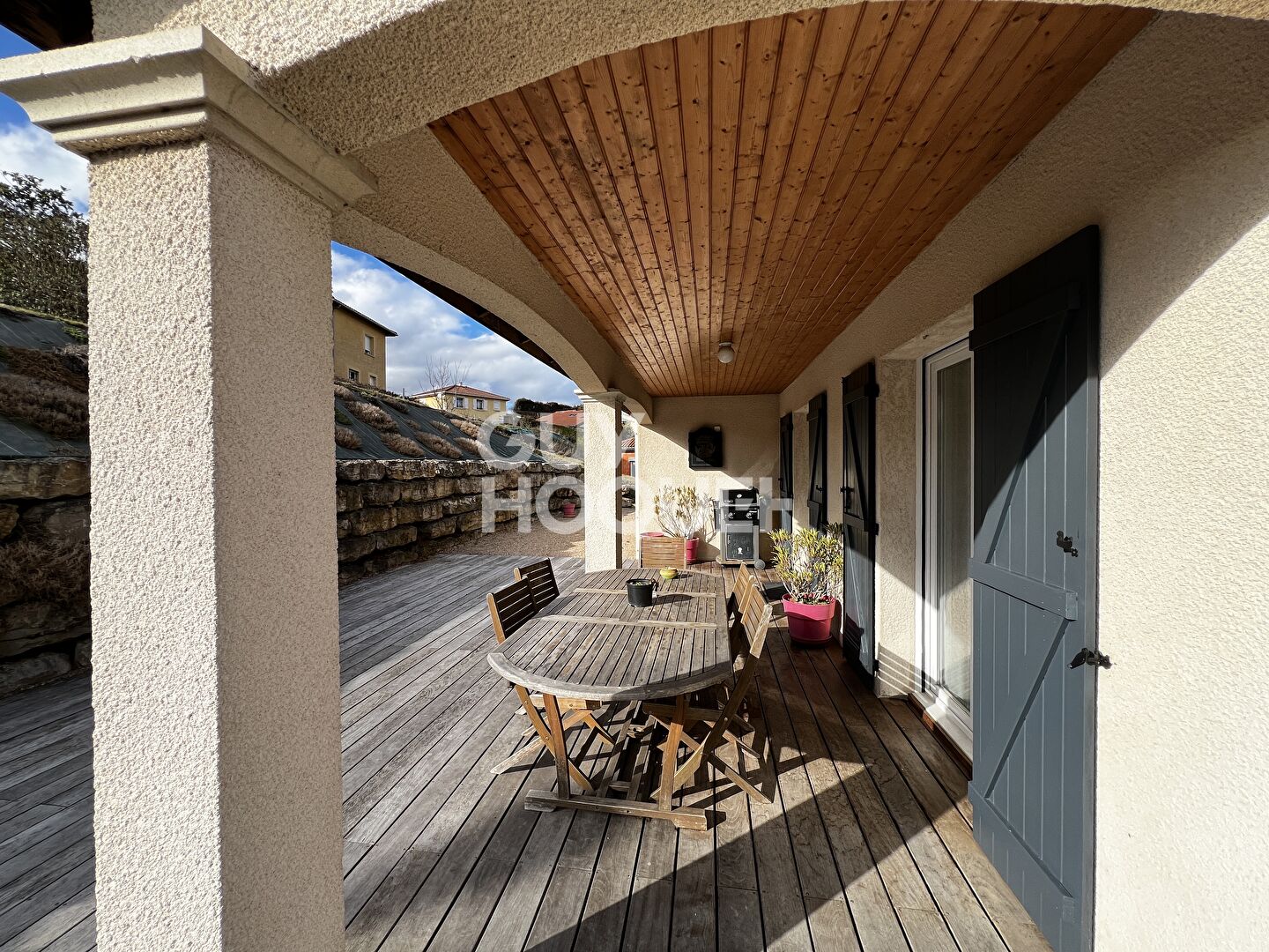Maison familiale avec vue dégagée à Longessaigne