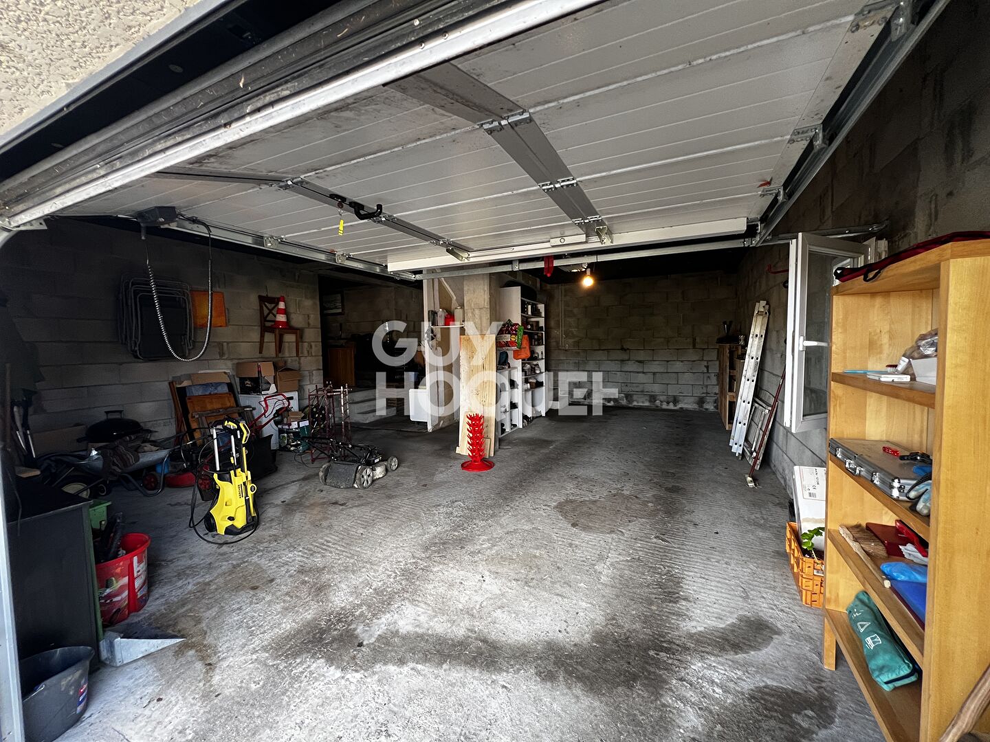 Maison familiale avec vue dégagée à Longessaigne