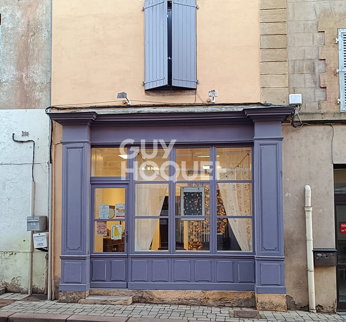 Maison de ville située à Sail Sous Couzan