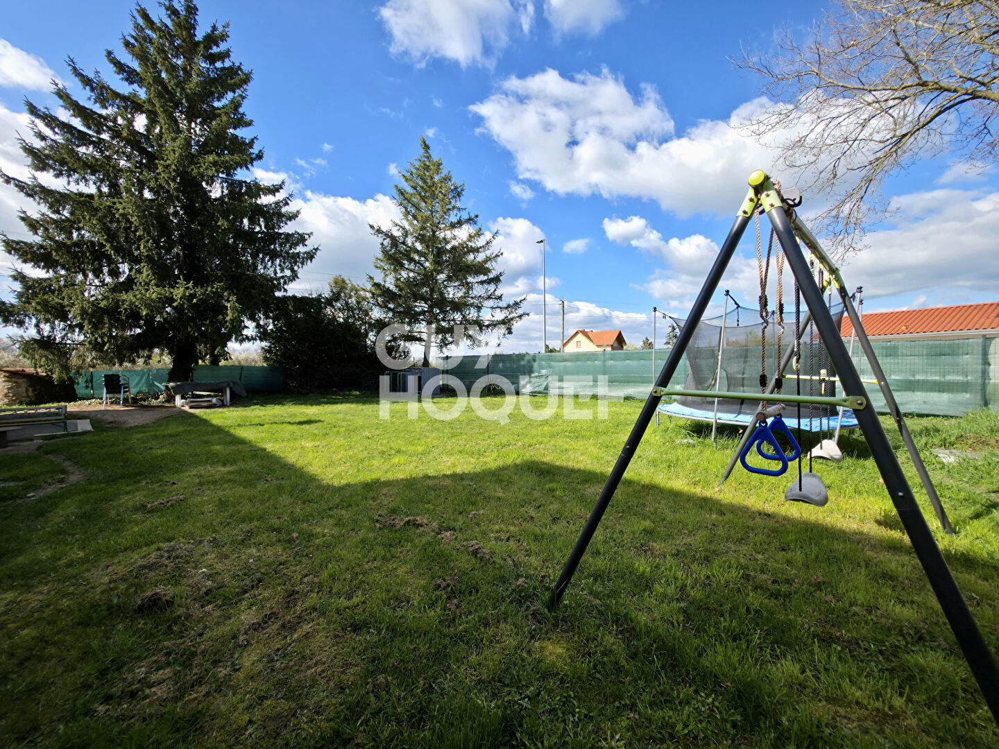 Charmante maison familiale avec jardin arboré de 700 m²