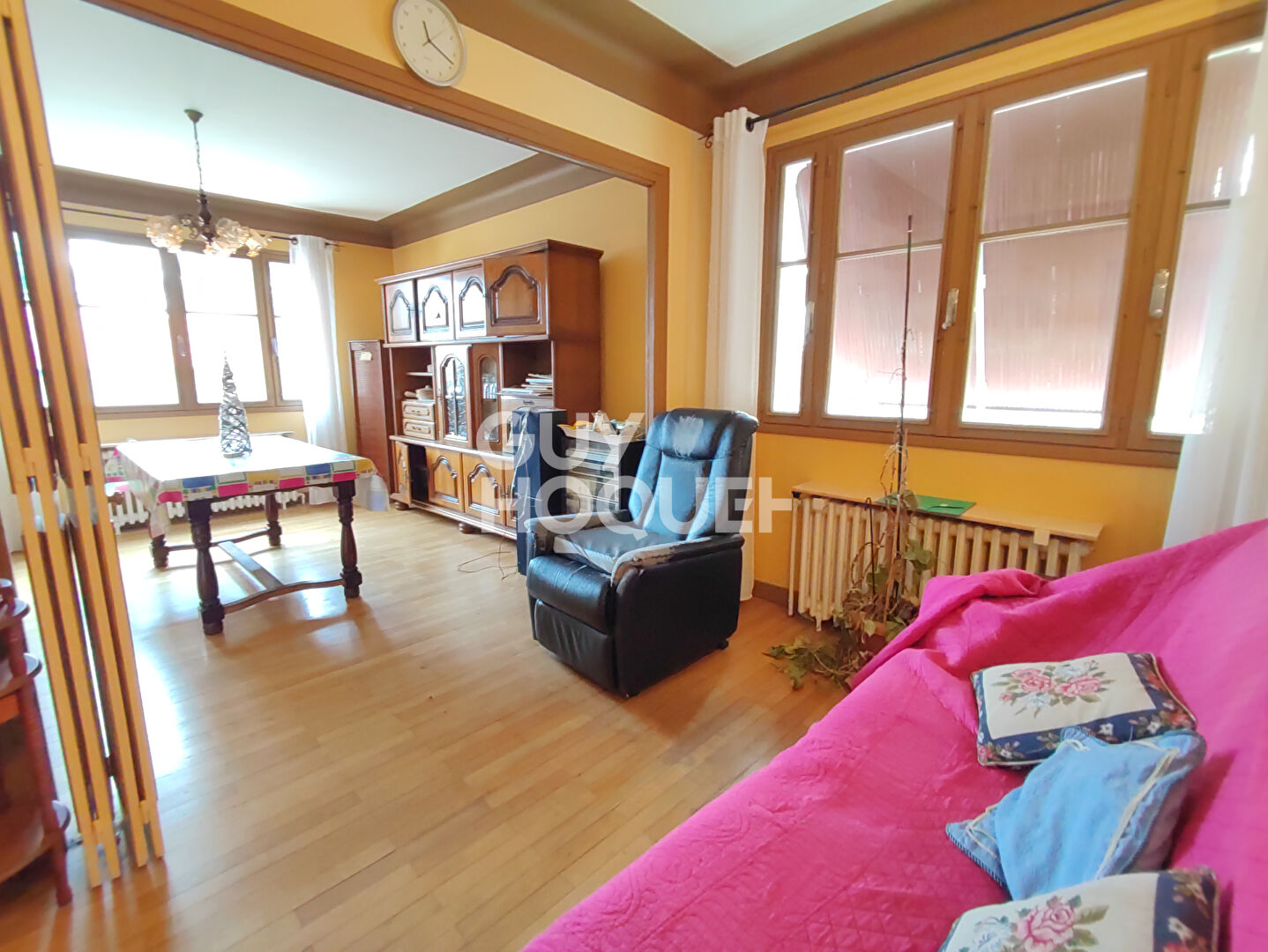 Charmante maison des années 1960 idéalement située .