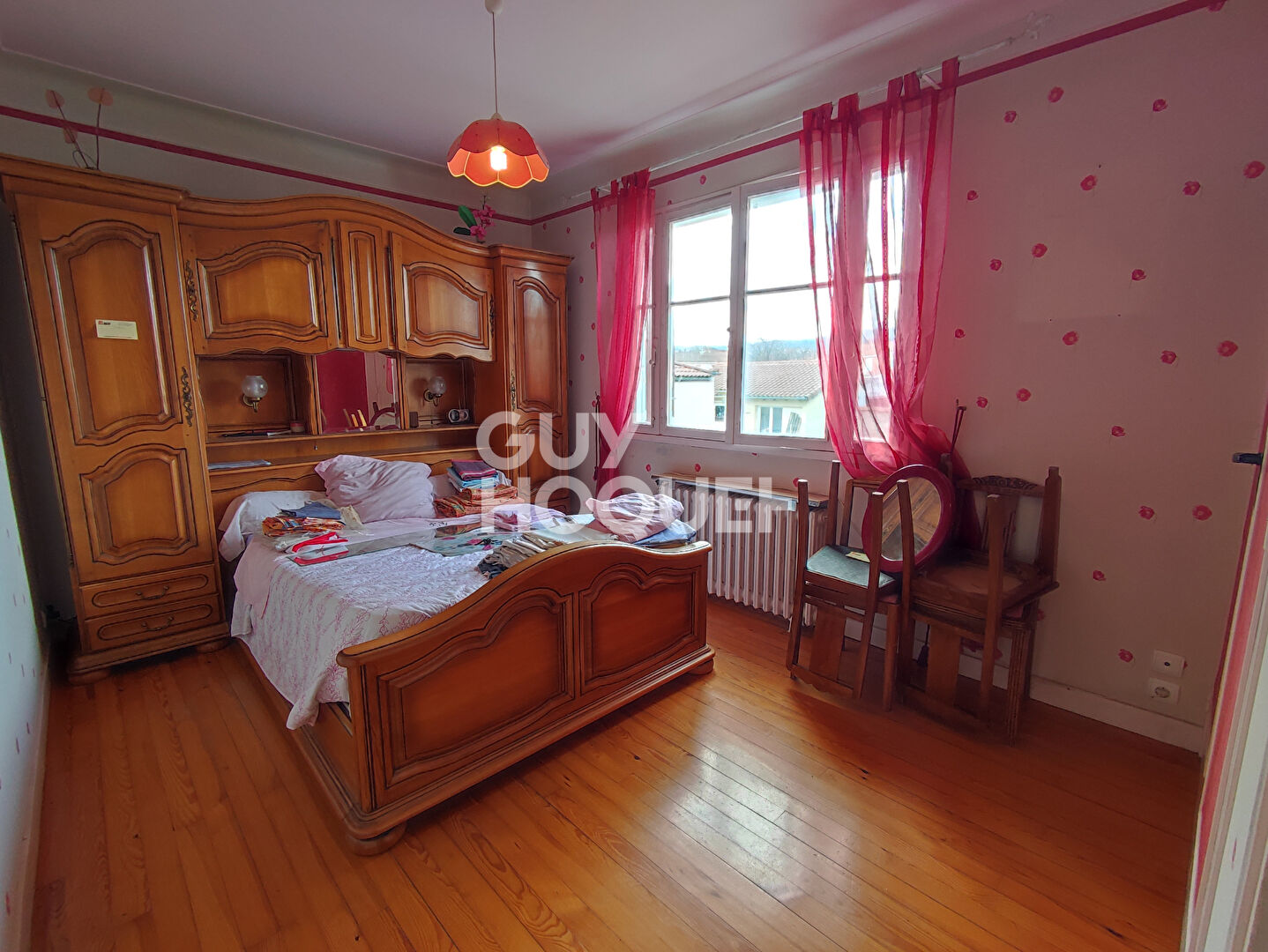 Charmante maison des années 1960 idéalement située .