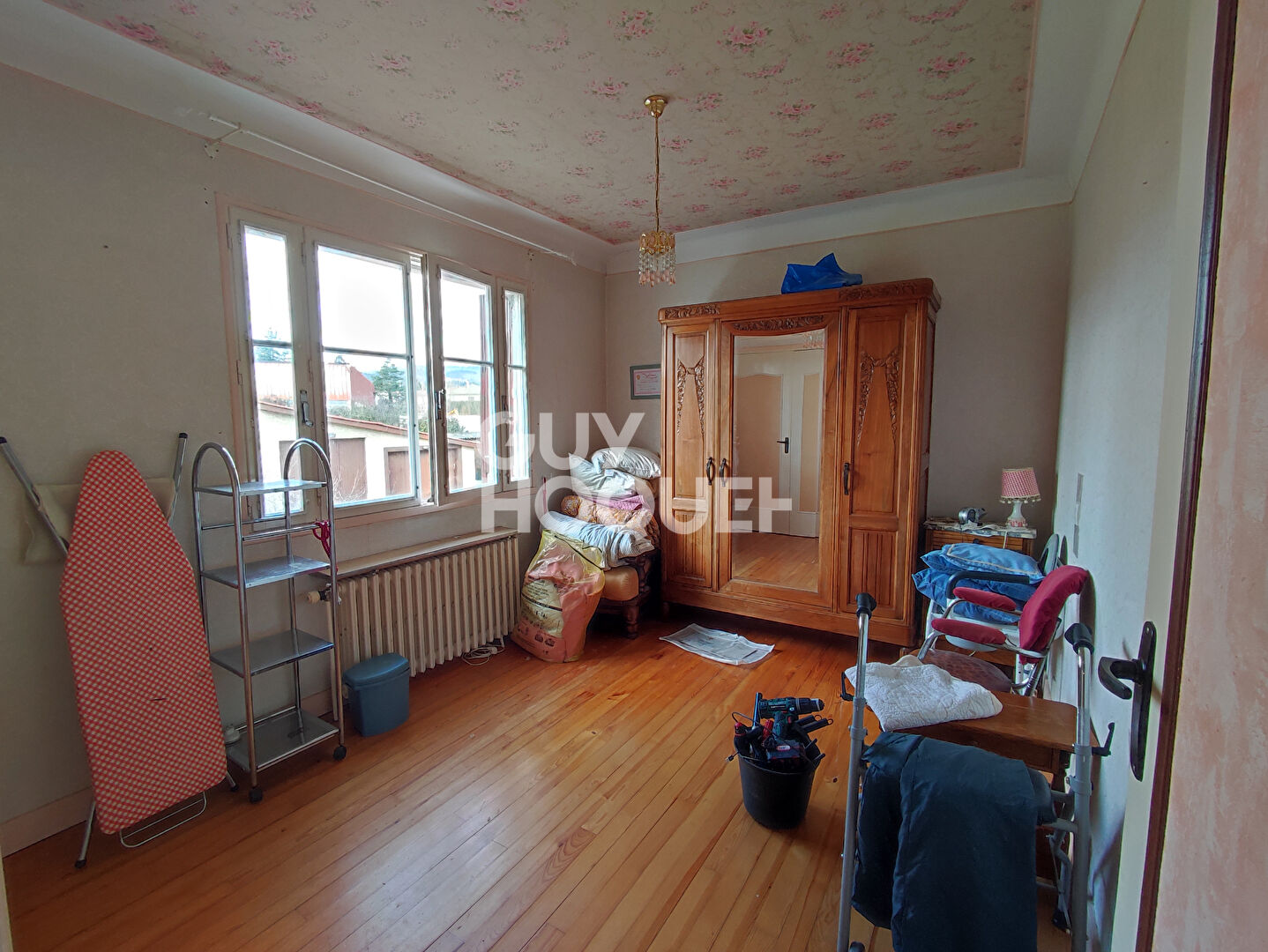 Charmante maison des années 1960 idéalement située .