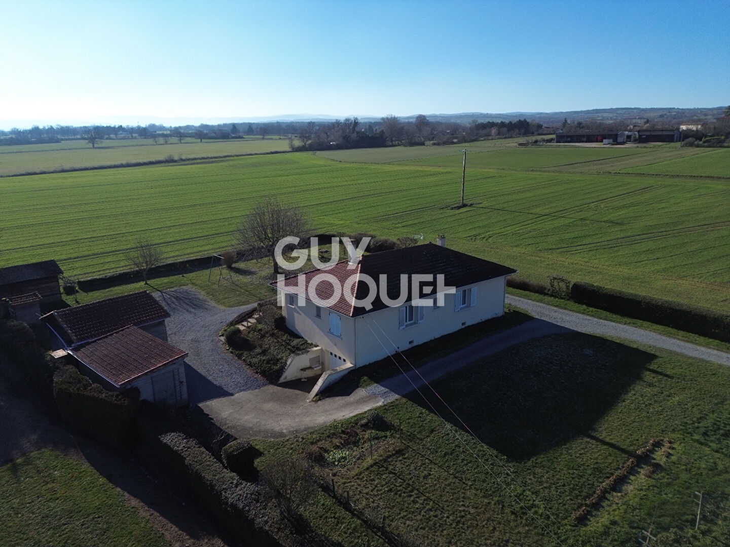 Maison  Bussy Albieux de 110 m² sur un magnifique terrain arboré de 2000 m²