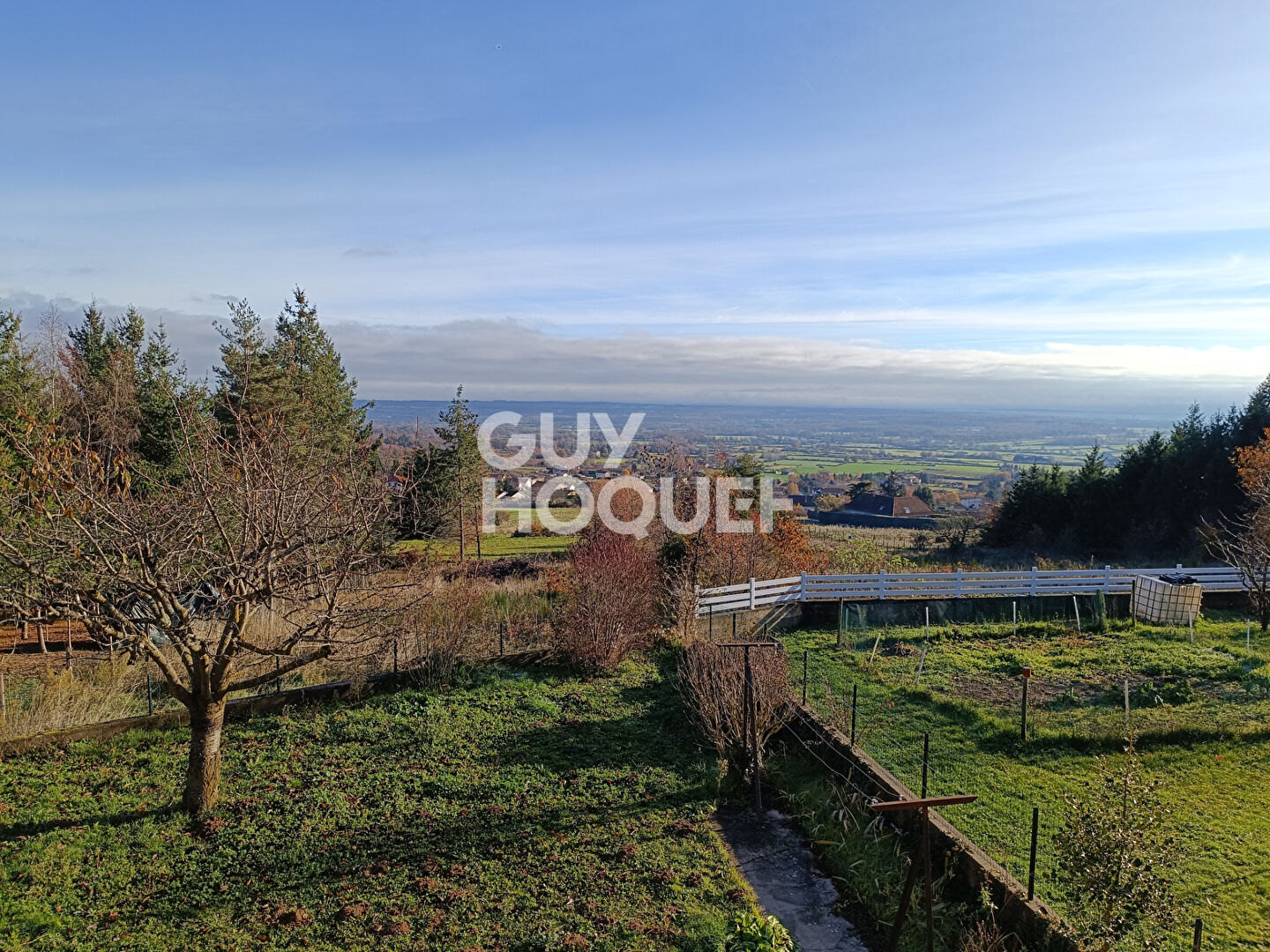 Maison avec vue sur les Monts du Lyonnais de 106 m² à Boën-sur-Lignon