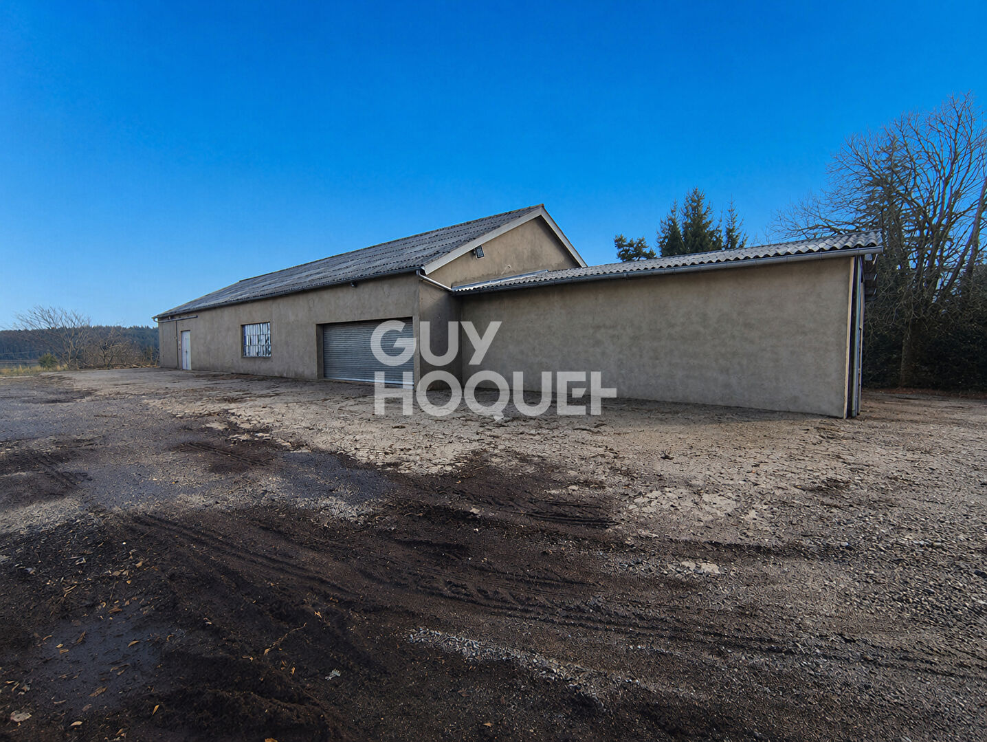 Dépôt  440 m2 + Maison 120 m2  Chalmazel Jeansagniere