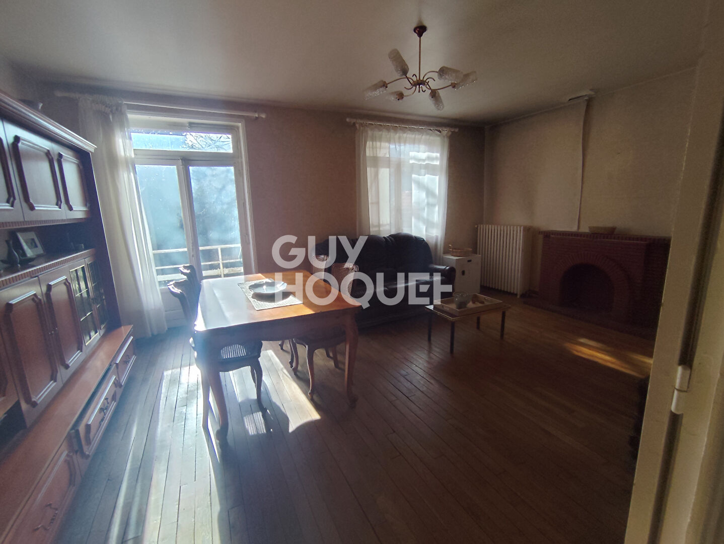 Dépôt  440 m2 + Maison 120 m2  Chalmazel Jeansagniere