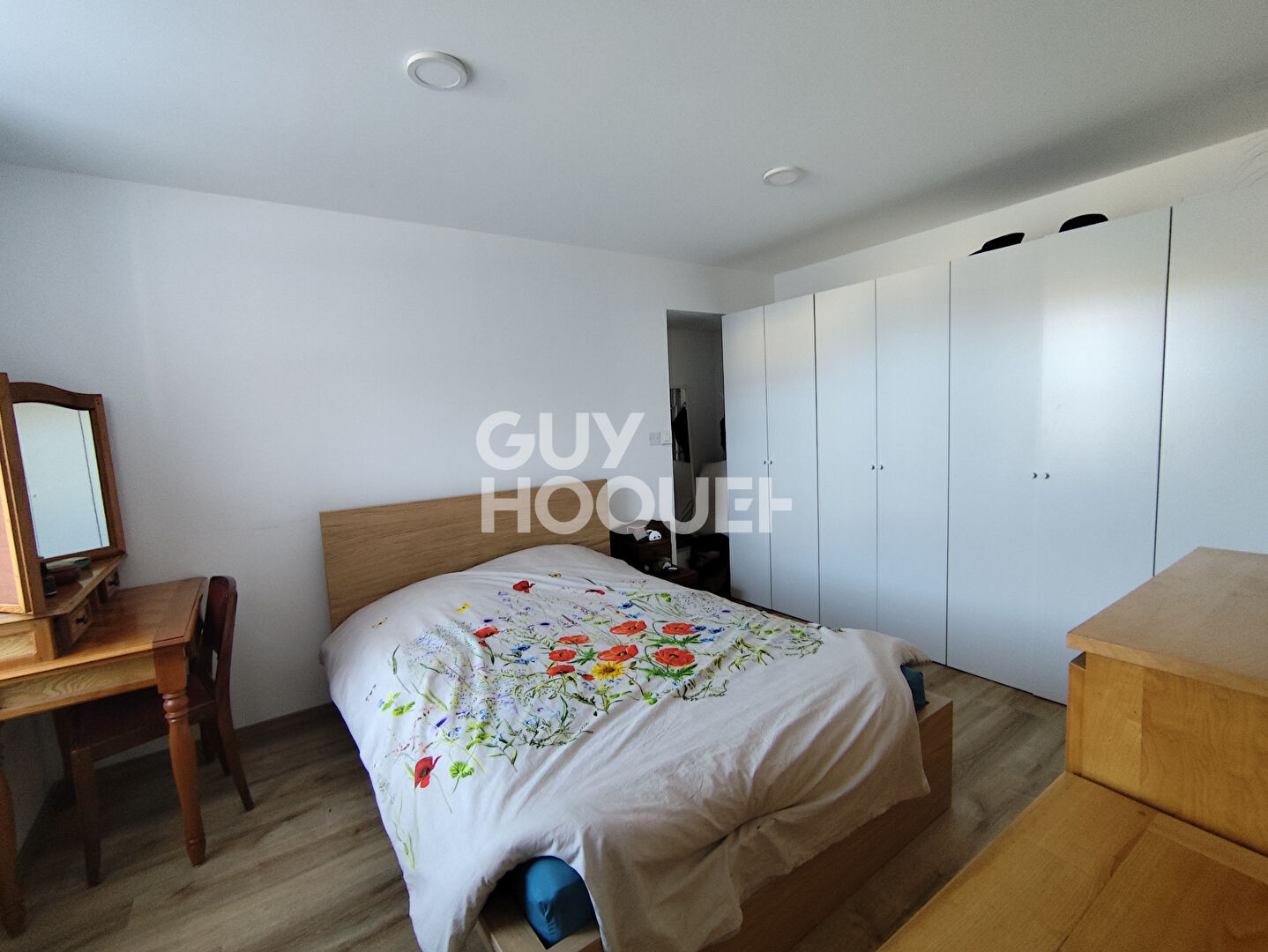 Tènement immobilier en cours de rénovation situé à Champoly