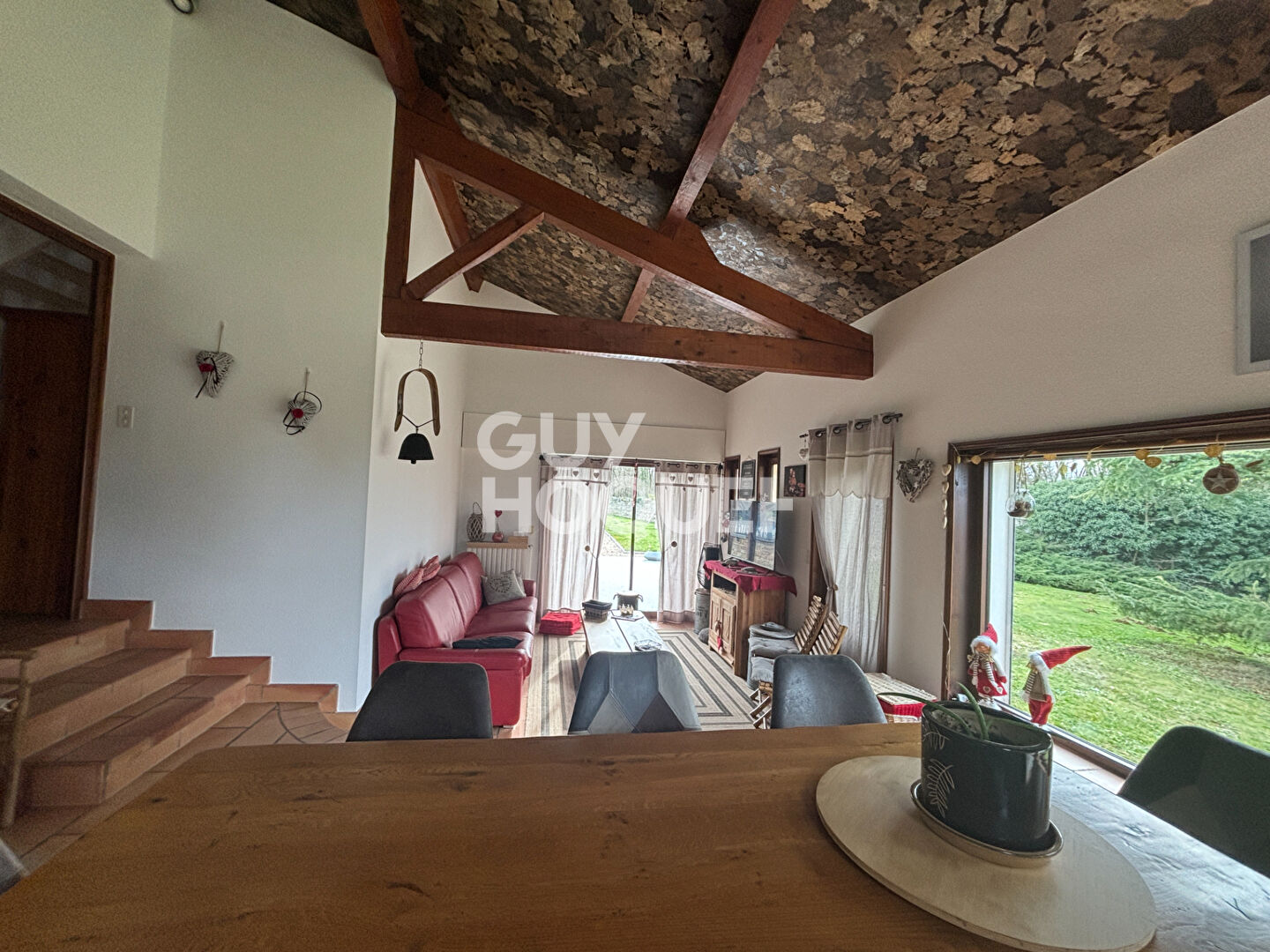 Maison familiale lumineuse avec beaux volumes ! À découvrir absolument !