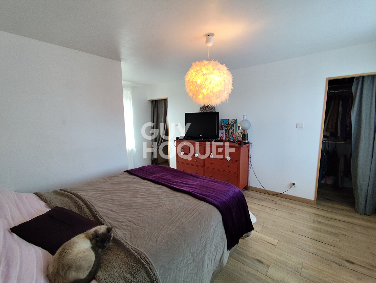 Maison spacieuse à vendre à Saint Romain le Puy